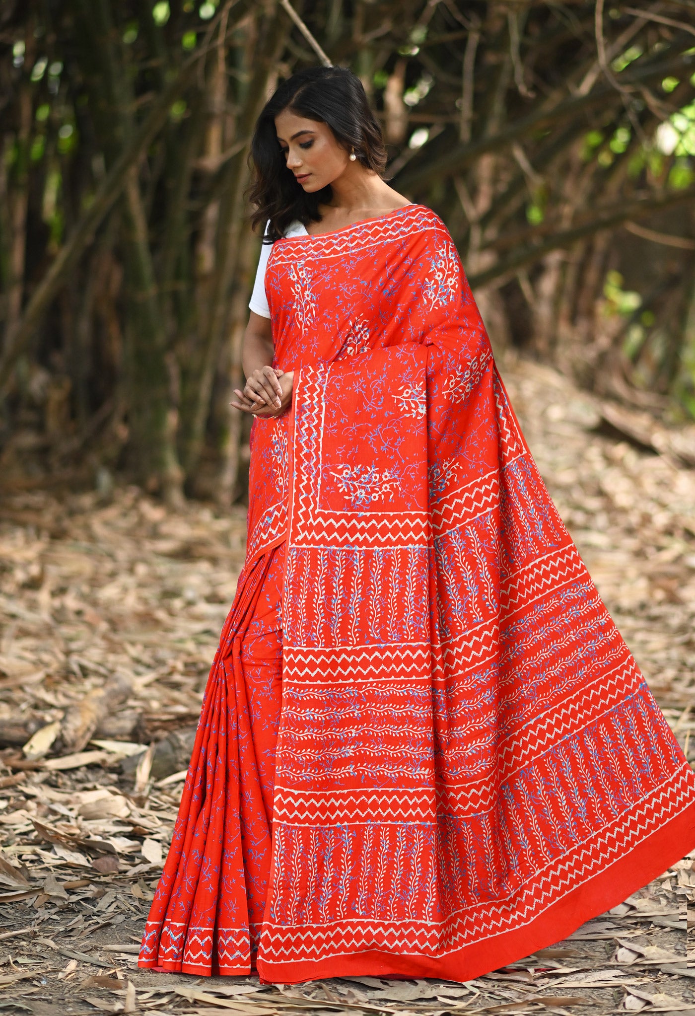 Red Pure Napthol Hand Block Pinted Soft Cotton Saree-UNM79809