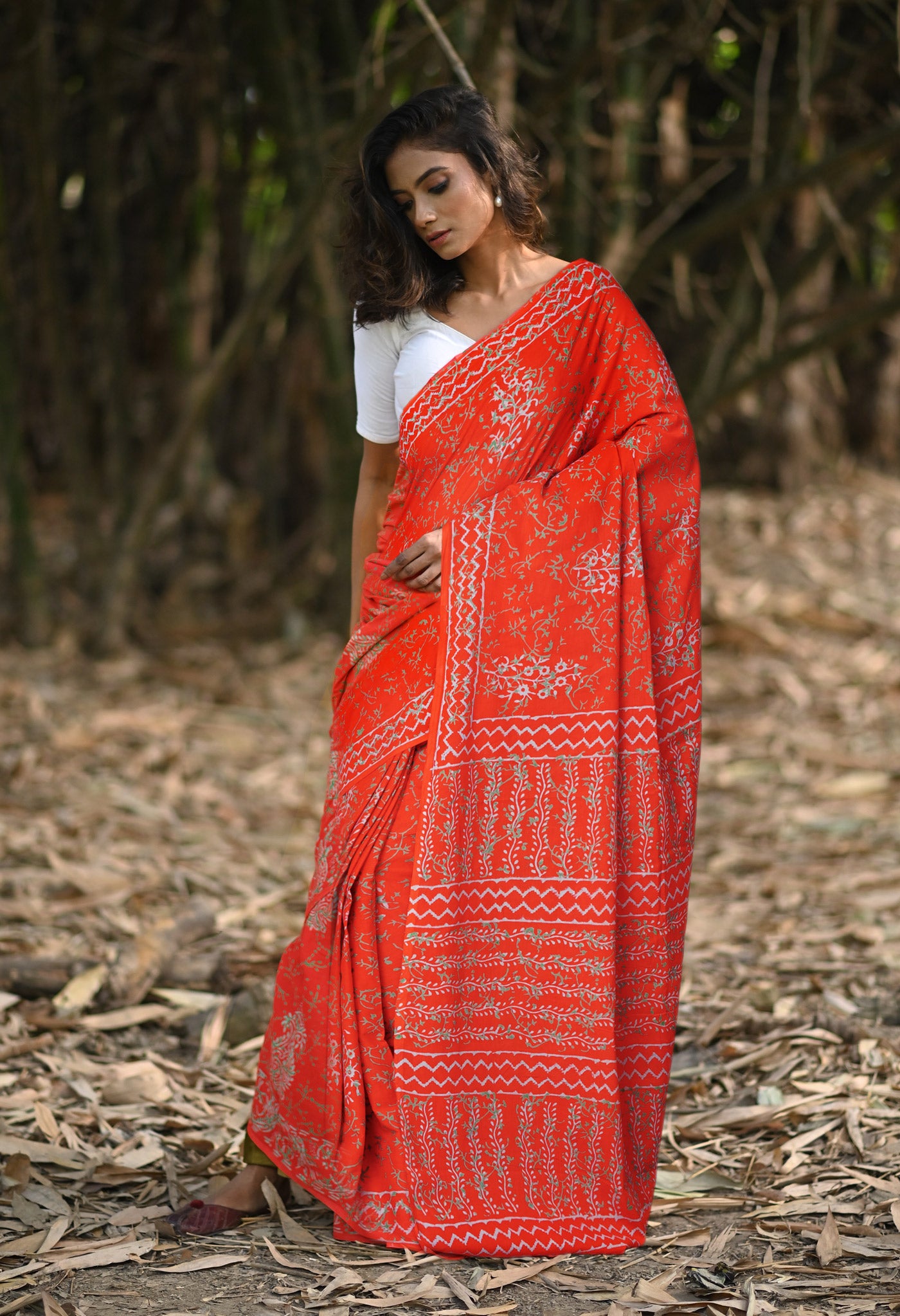 Red Pure Napthol Hand Block Pinted Soft Cotton Saree-UNM79811