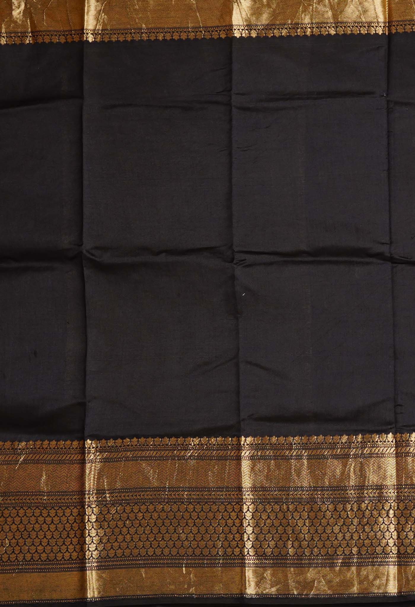 Red-Black Pure Dyed Banarasi Chiniya Silk Saree-UNM80269