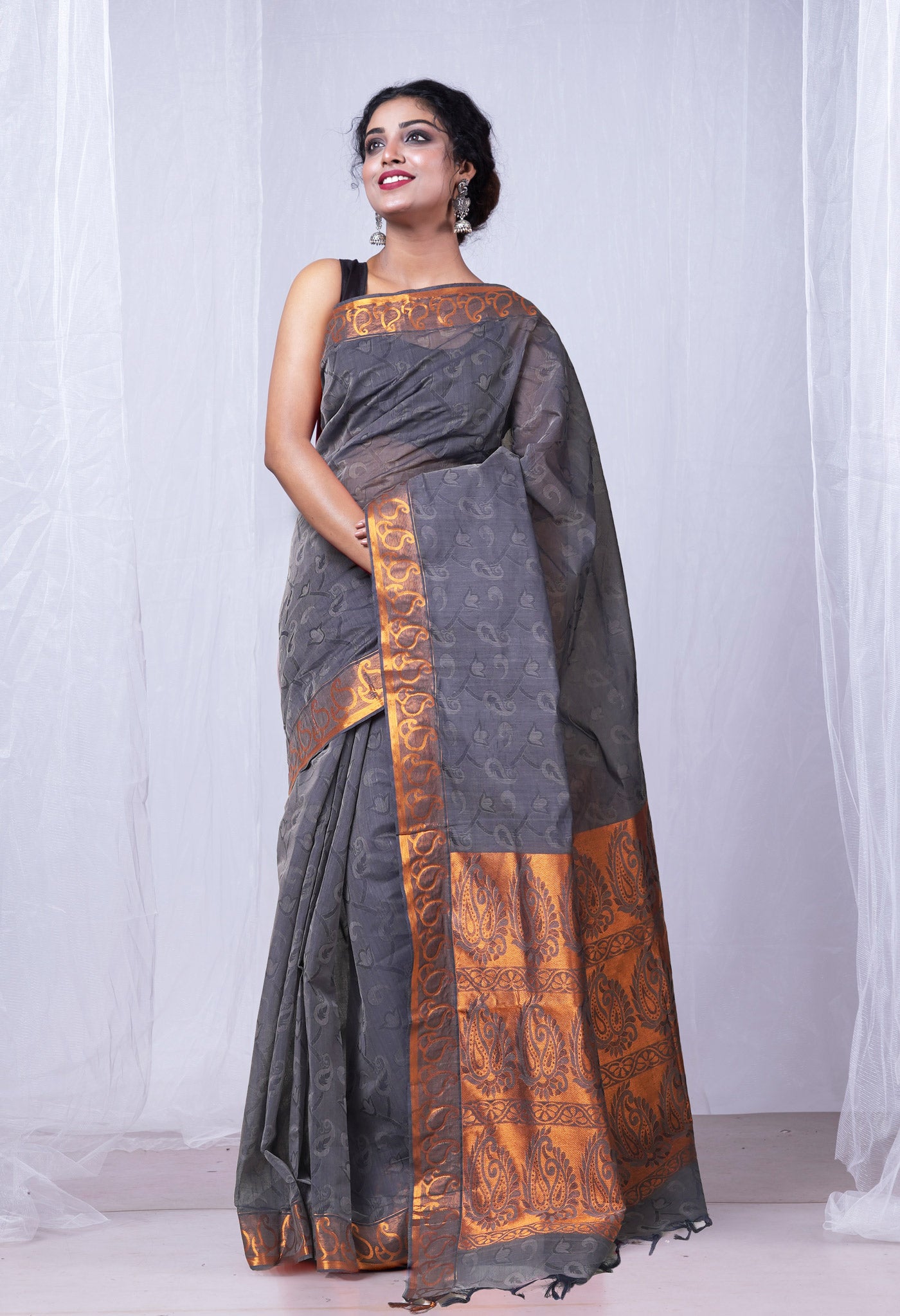 Grey Pure Pavani Handcrafted Jacquard Chettinad Cotton Saree-UNM82147