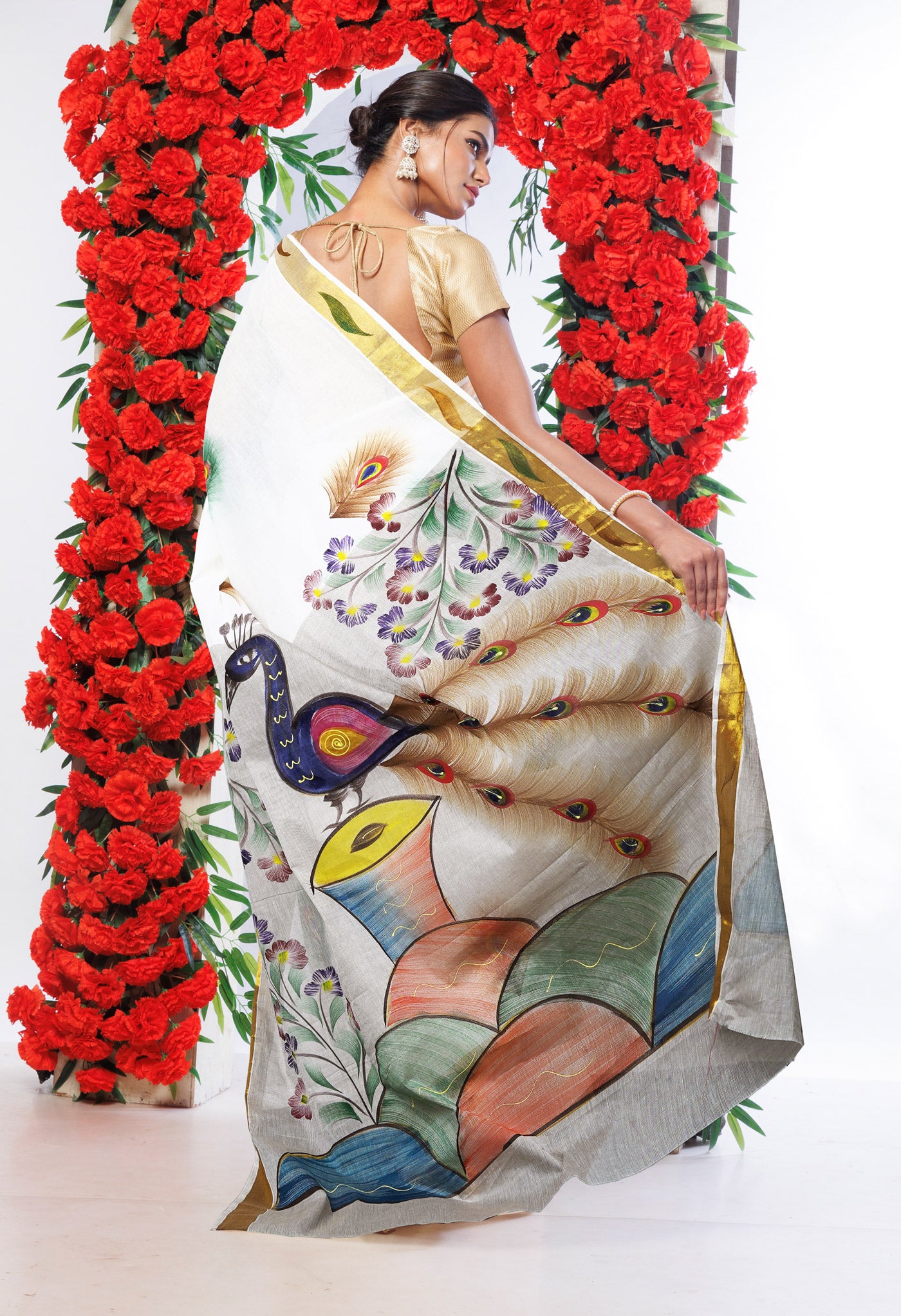 Ivory-Pale Grey Pure Brush Painted Kerala Kasavu Cotton Saree-UNM82348