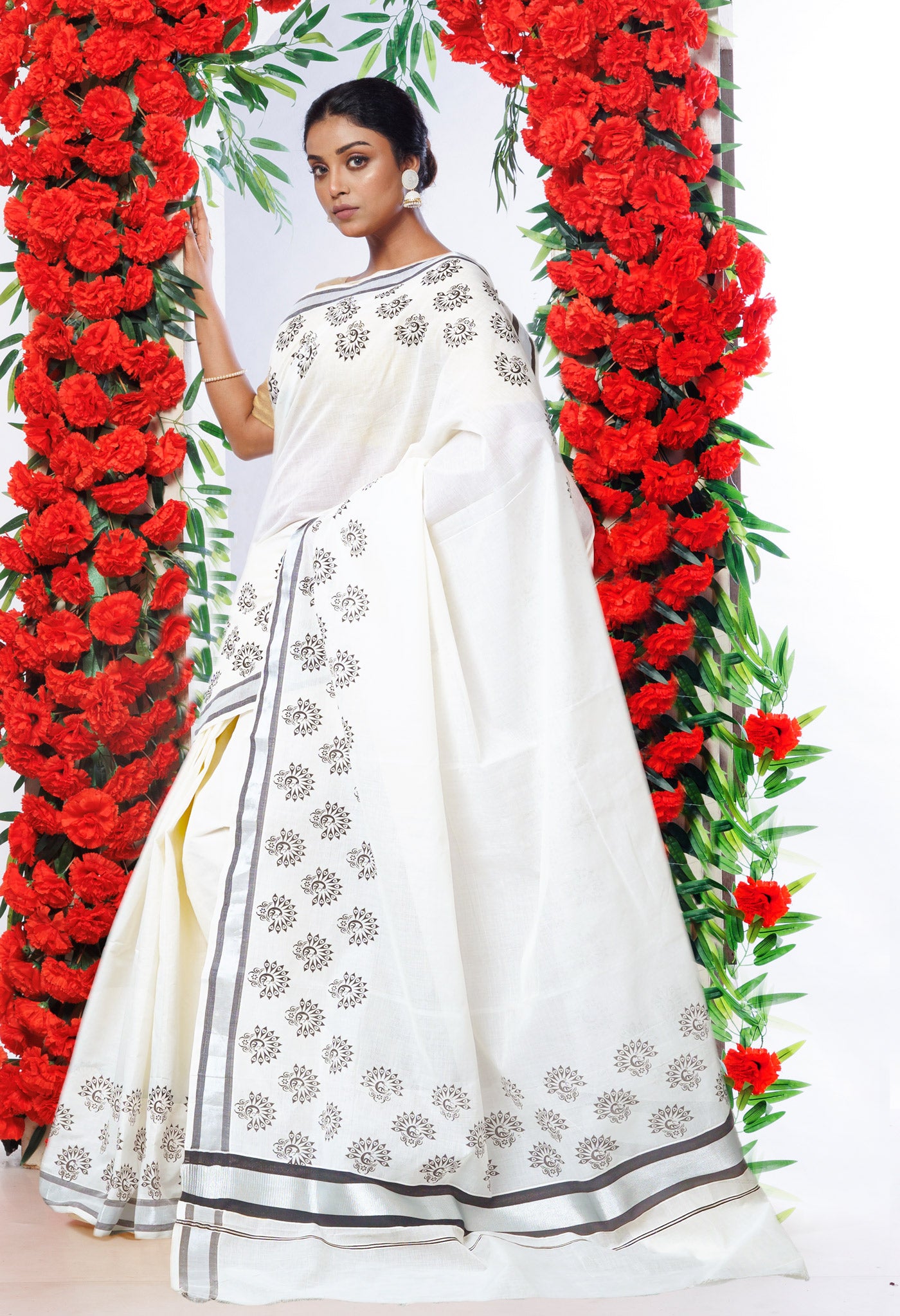 Ivory-Black Pure Digital Block Printed Kerala Kasavu Cotton Saree-UNM82354