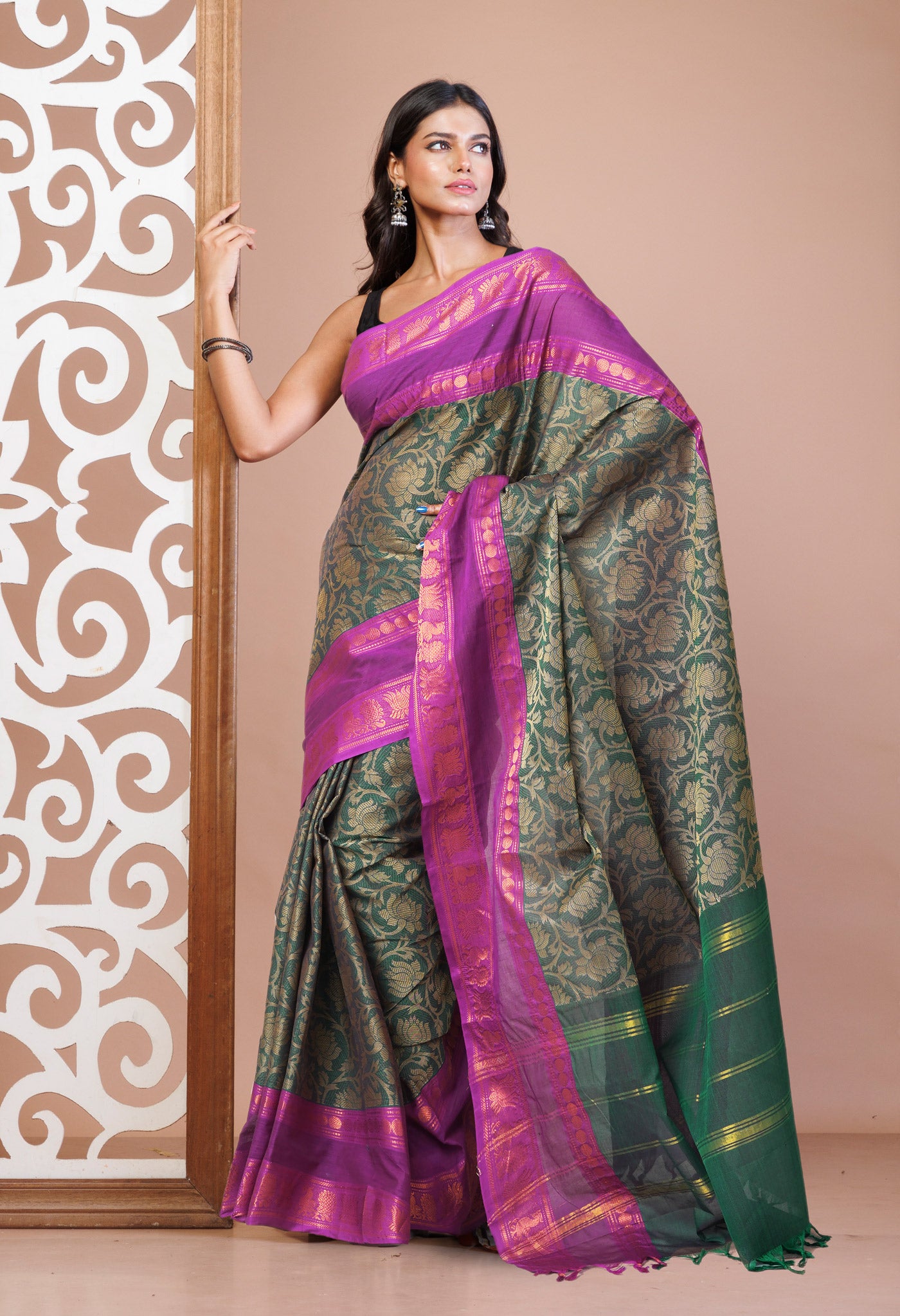 Green Pure Pavani Handcrafted Jacquard Chettinad Cotton Saree-UNM82805