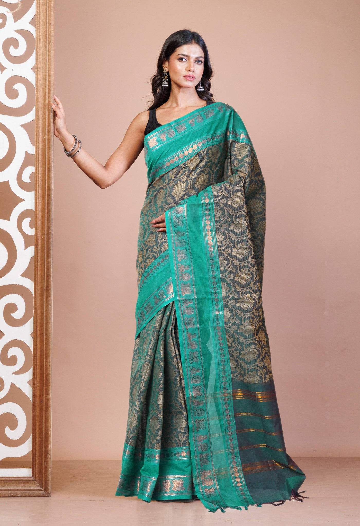 Green Pure Pavani Handcrafted Jacquard Chettinad Cotton Saree-UNM82812
