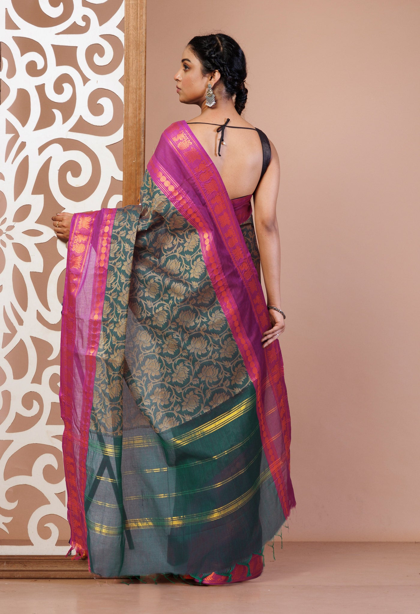 Green Pure Pavani Handcrafted Jacquard Chettinad Cotton Saree-UNM82814
