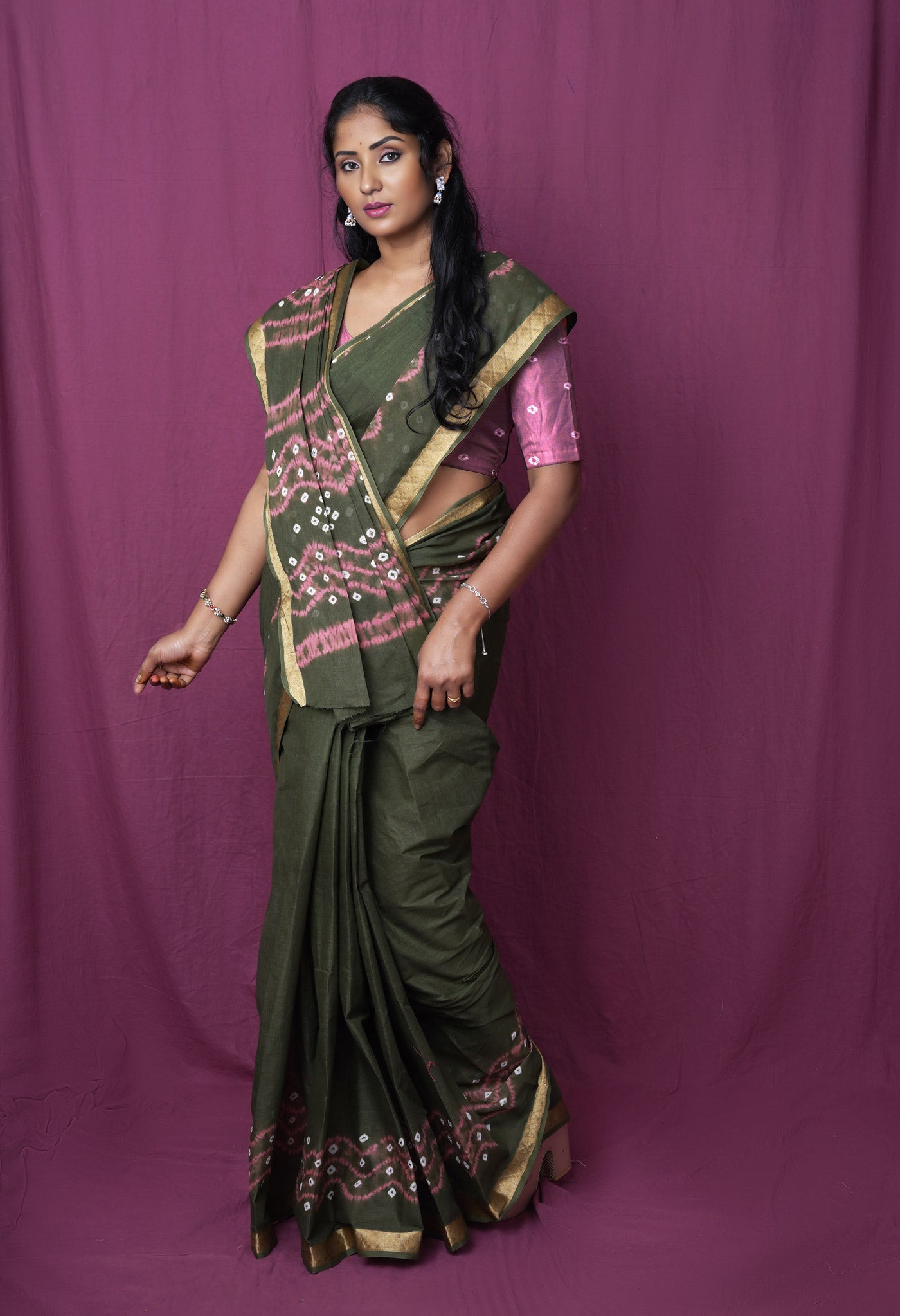 Olive Green-Pink Pure Bandhani Tie & Dye Soft Mulmul Cotton Saree-UNM83002