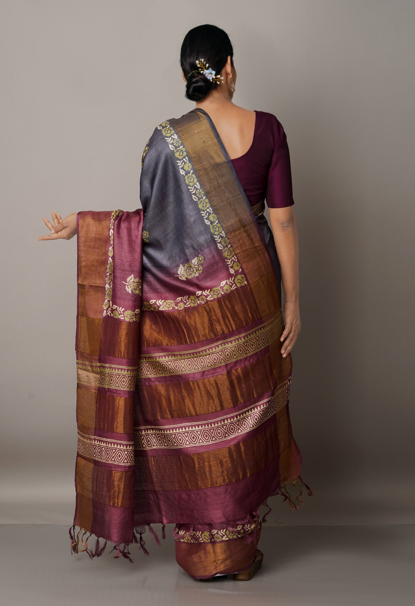 Grey-Purple Pure Handloom Bengal Tussar Silk Saree-UNM67159