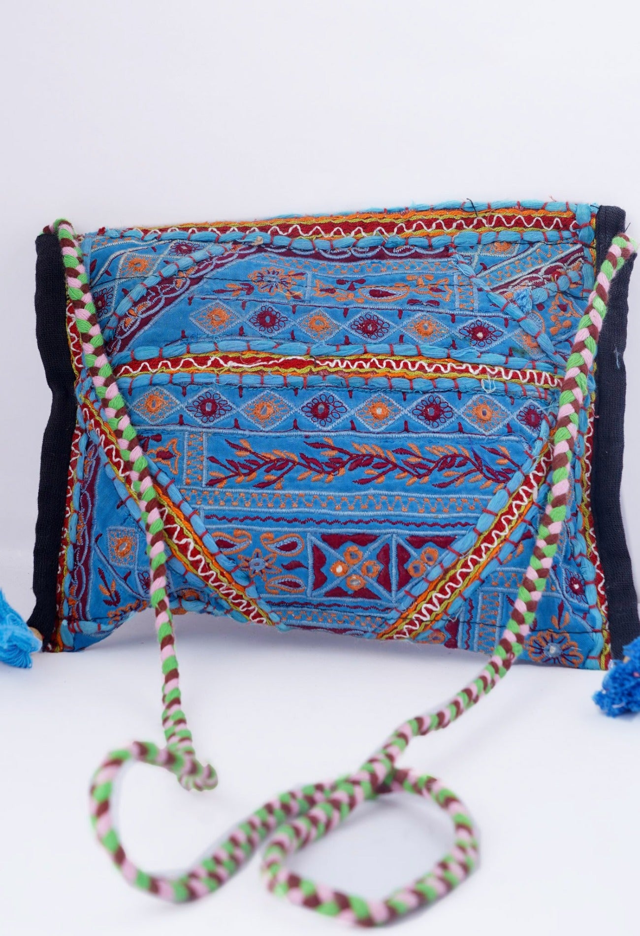 Online Shopping for Blue Indian Handicraft Embroidered Hand Bag with Weaving from Rajasthan at Unnatisilks.com India_x000D_
Online Shopping for Blue Indian Handicraft Embroidered Hand Bag with Weaving from Rajasthan at Unnatisilks.com India_x000D_
