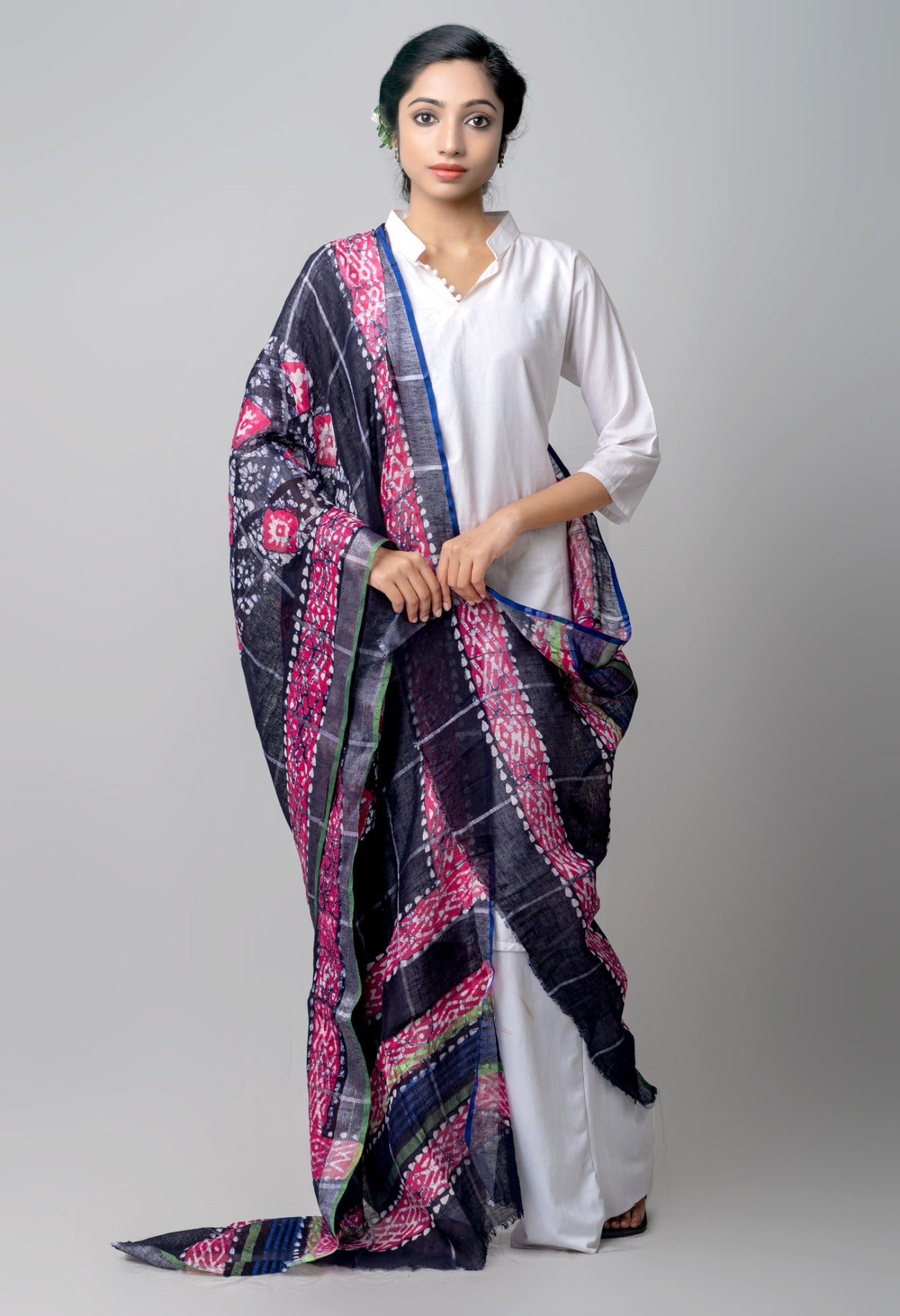 Online Shopping for Blue Pure Hand Batik Linen Dupatta with Hand Batik Prints from Chattisgarh at Unnatisilks.comIndia