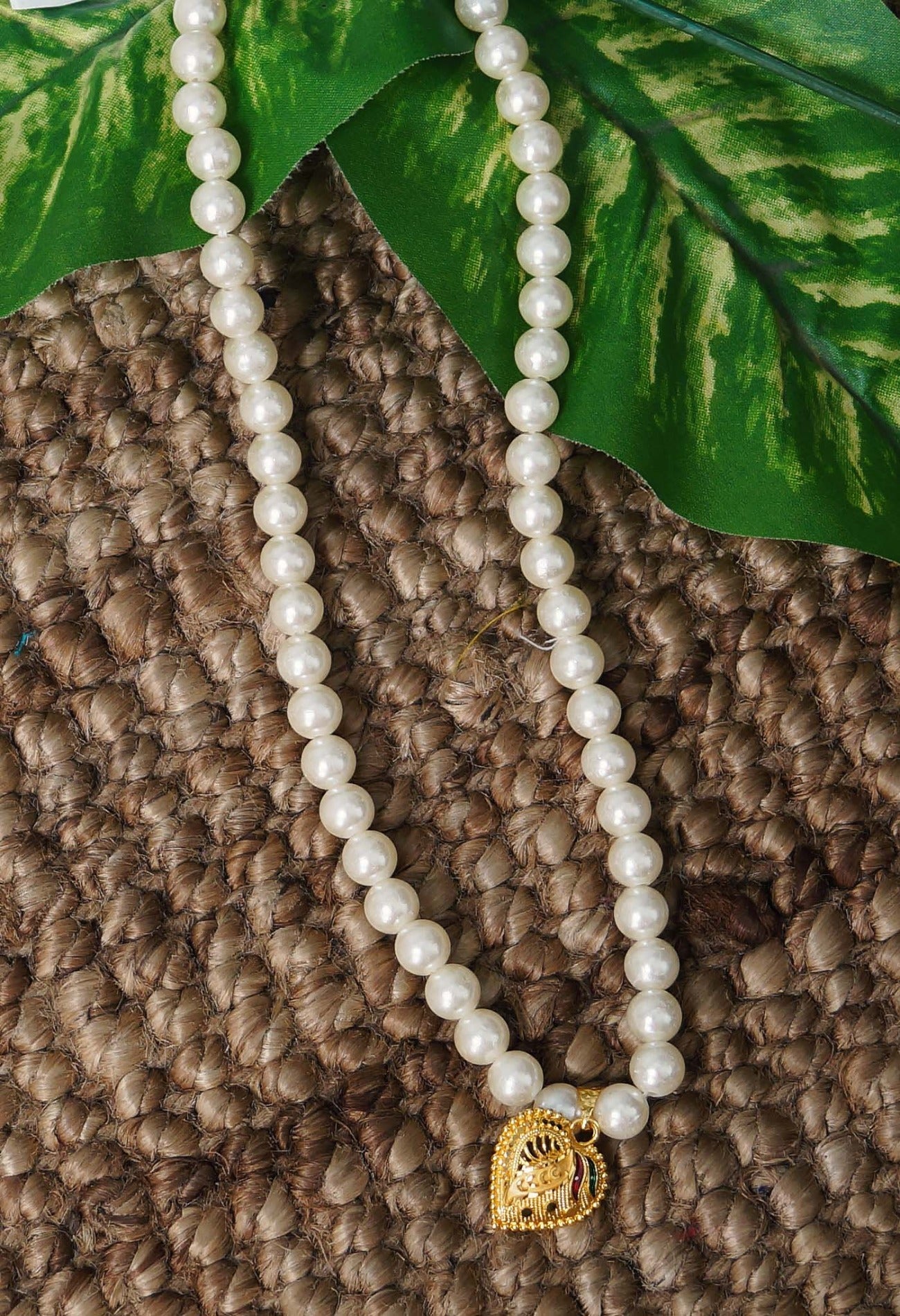 White Amravati Pearls Necklace-UJ280