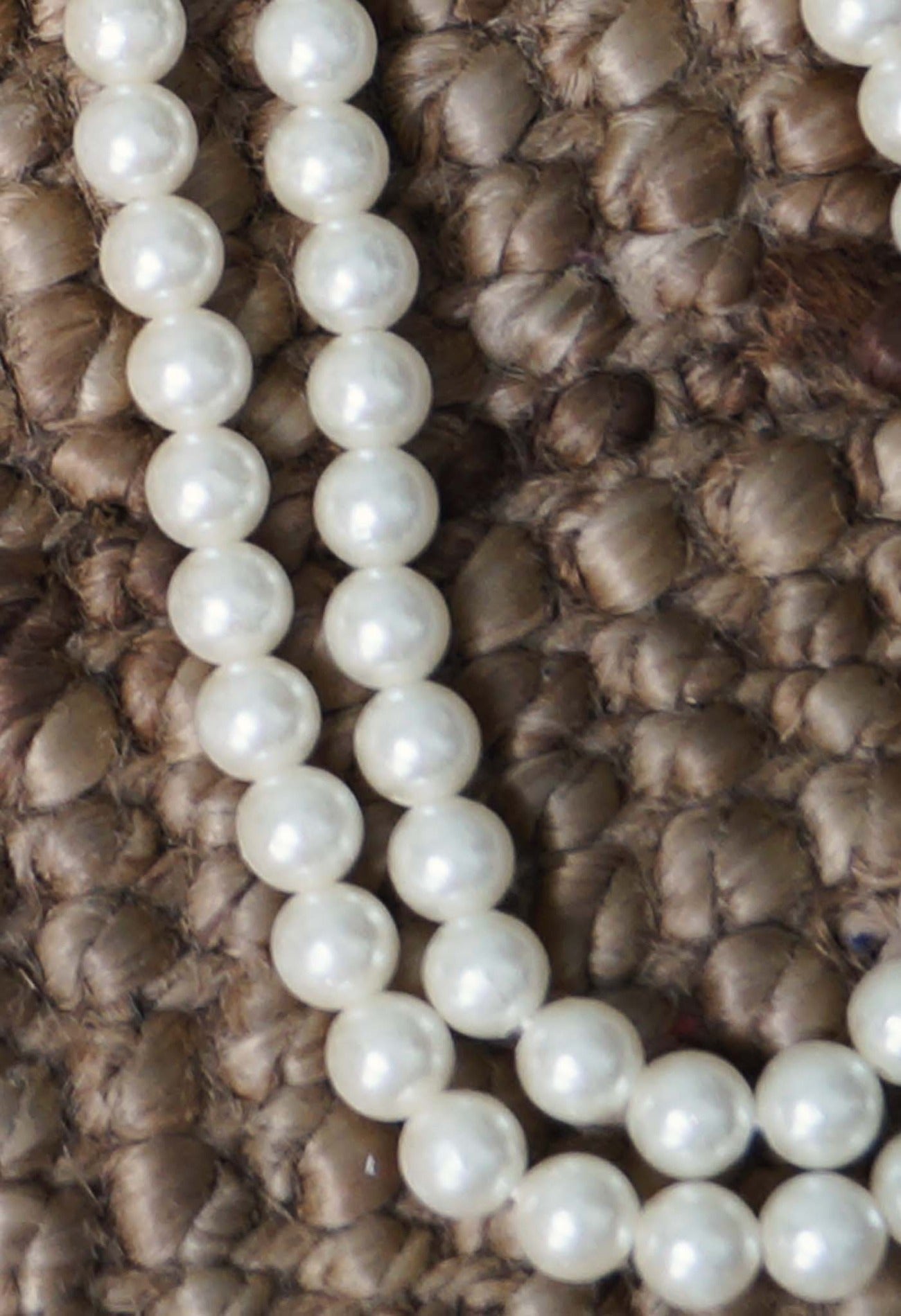 Online Shopping for White Amravati Pearls Beads with jewellery from Andhra Pradesh at Unnatisilks.com India

