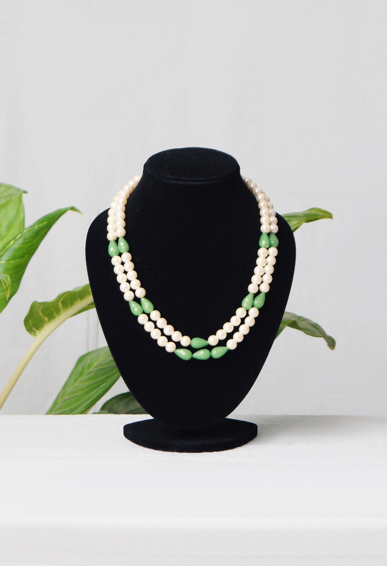 Online Shopping for White and Green Amravati Pearls Beads with jewellery from Andhra Pradesh at Unnatisilks.com India
