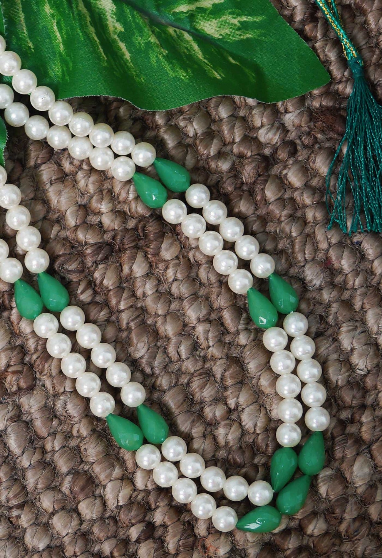 White and Green Amravati Pearls Beads-UJ284