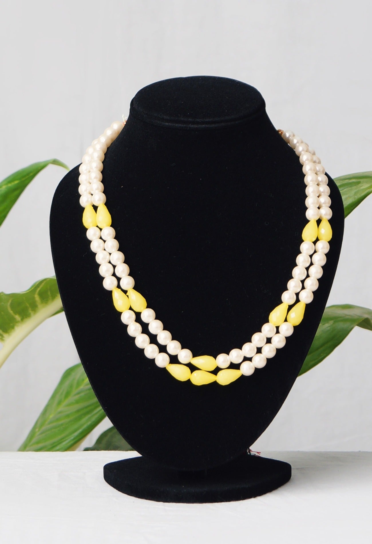 White and Yellow Amravati Pearls Beads-UJ289