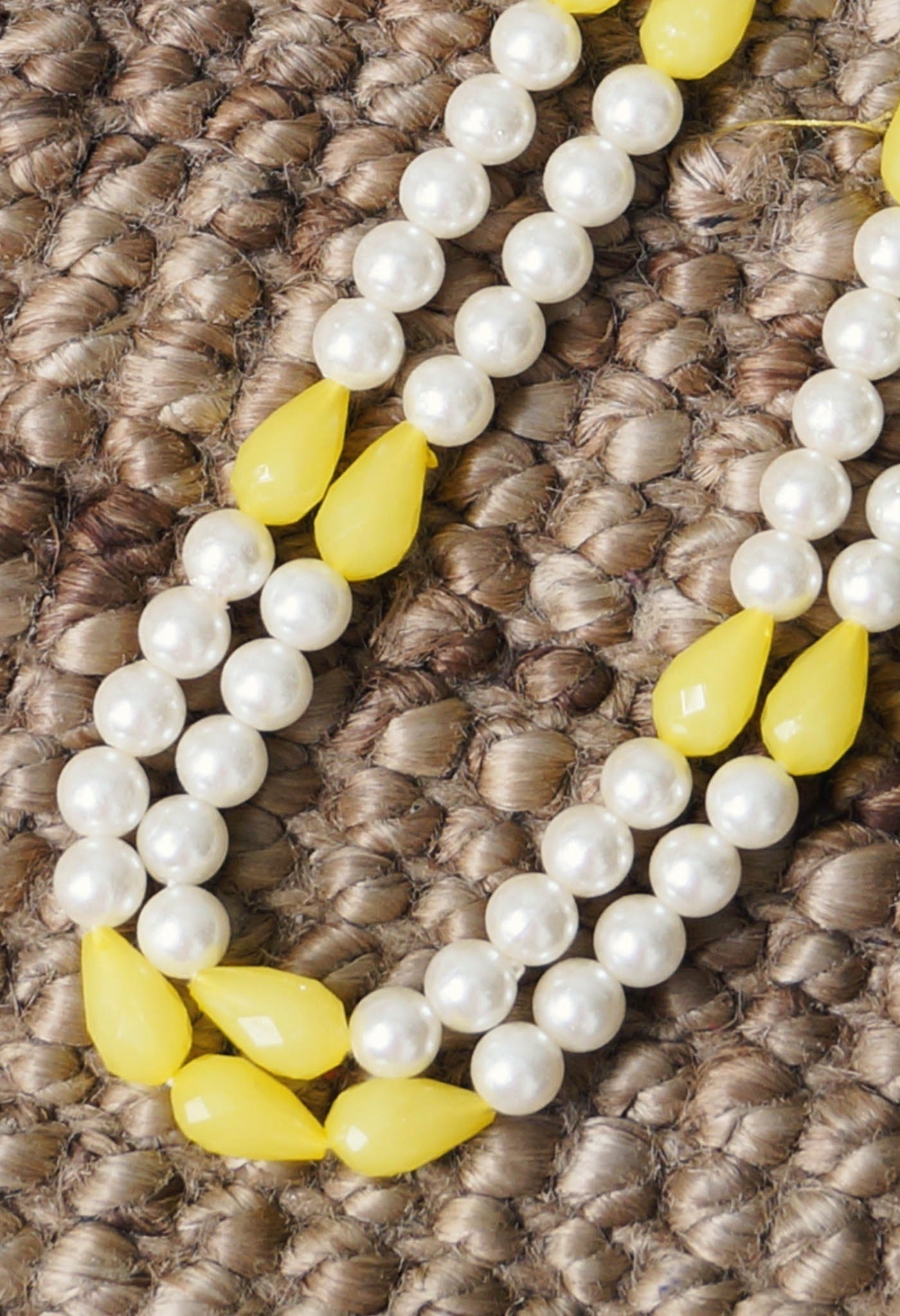 Online Shopping for White and Yellow Amravati Pearls Beads with jewellery from Andhra Pradesh at Unnatisilks.com India
