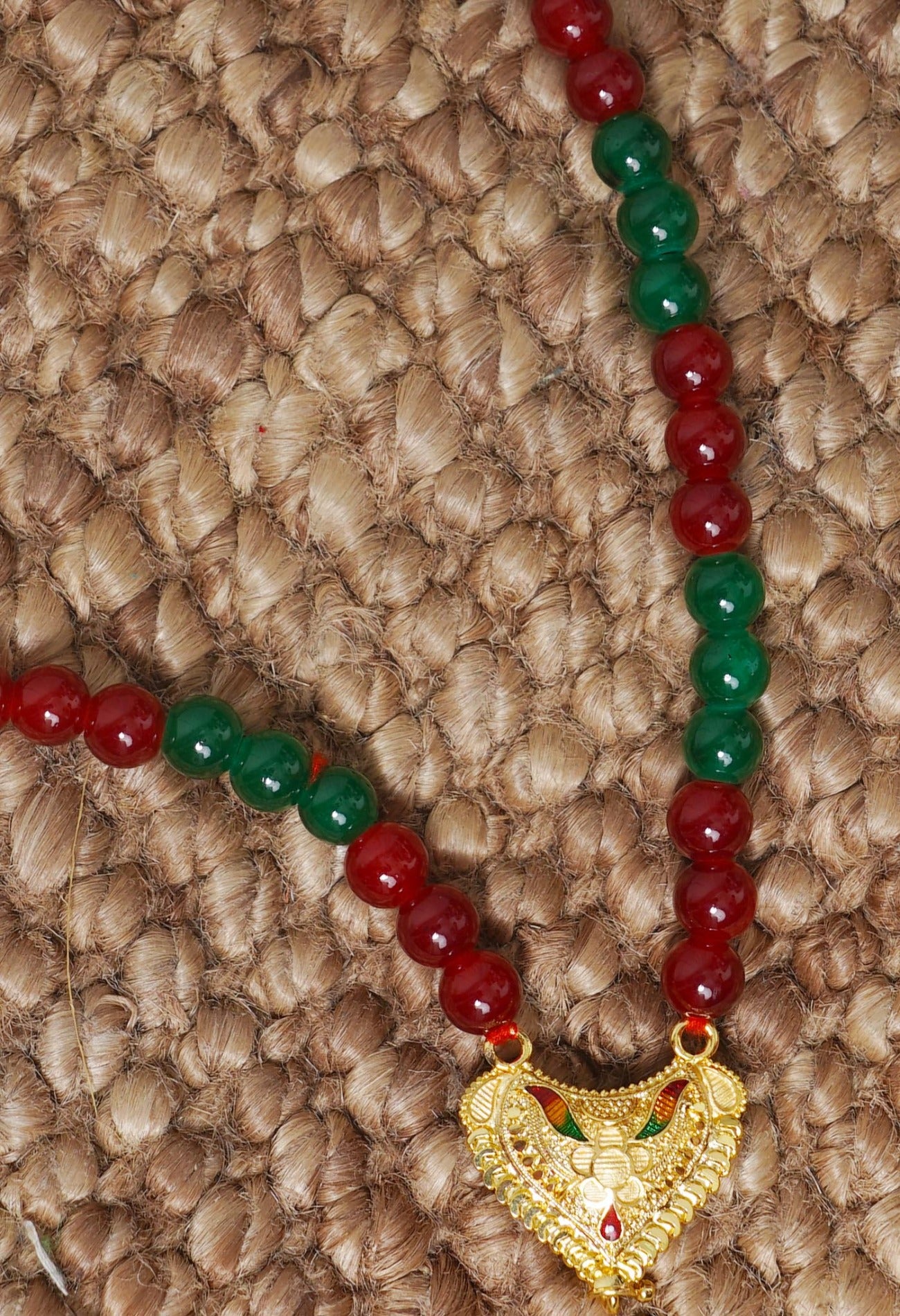 Red and Green Amravati Round Beads Necklace with Pendent-UJ408