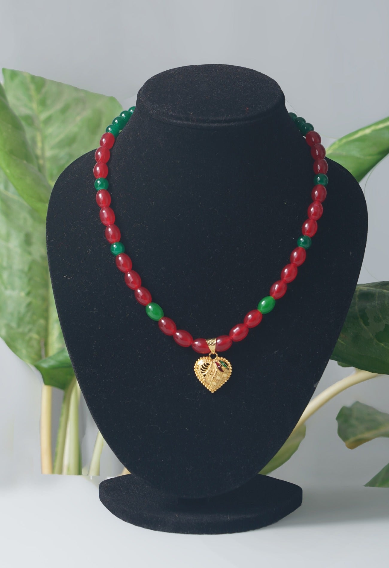 Online Shopping for Red and Green Amravati Round Beads Necklace with Pendent with jewellery from Andhra pradesh at Unnatisilks.com India
