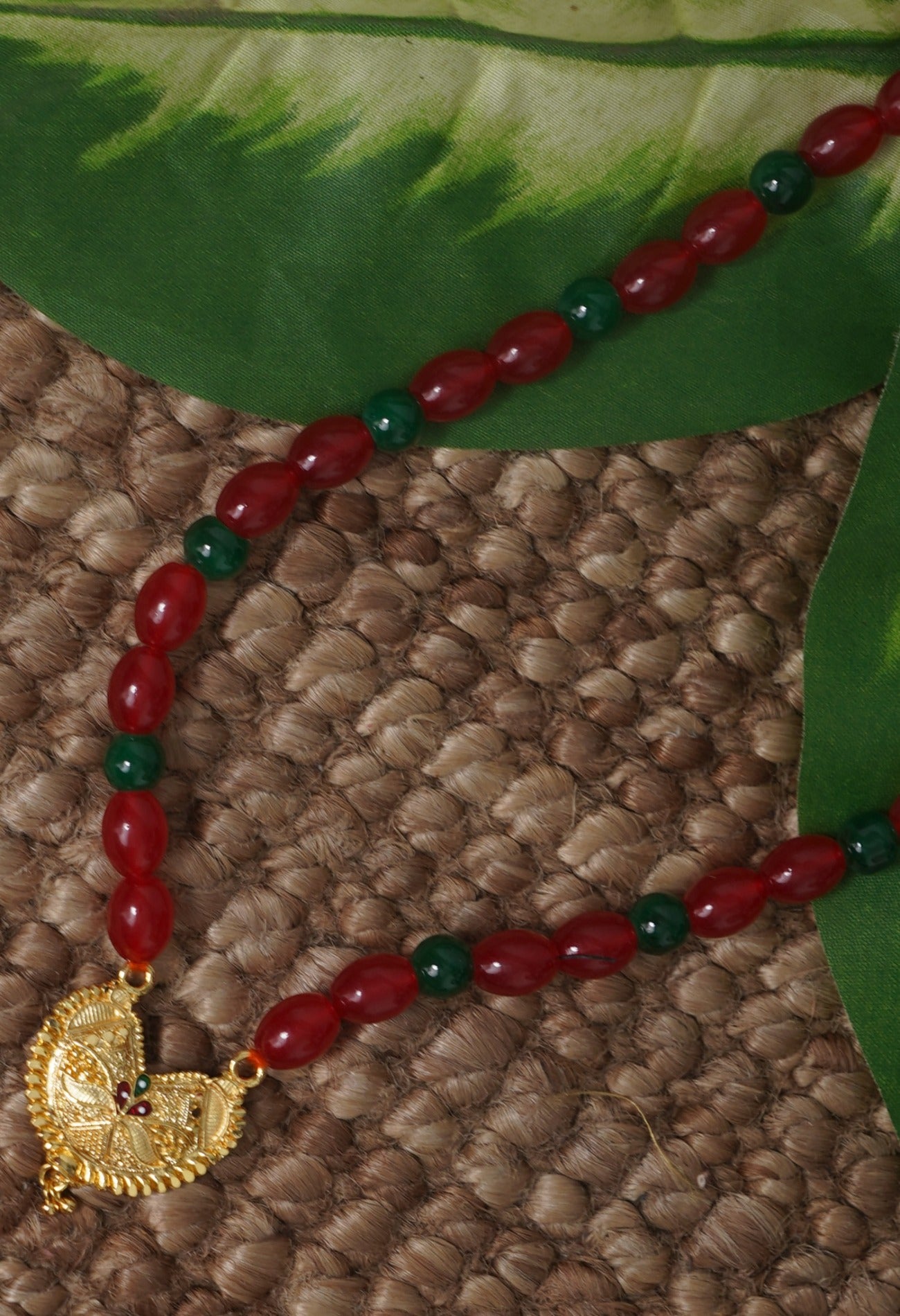 Multi Amravati Round Beads Necklace with Pendent-UJ416