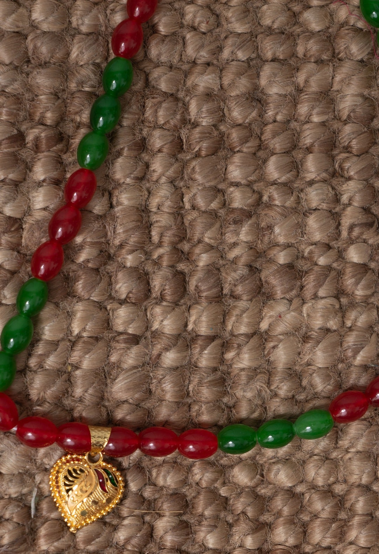 Red and Green Amravati Round Beads Necklace with Pendent-UJ418
