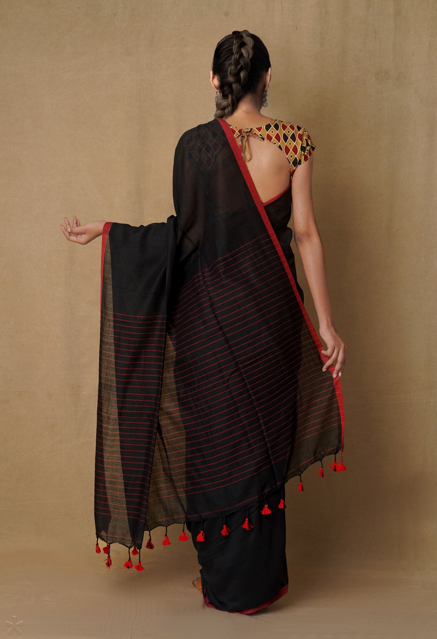 Black Pure  Cotton Linen Saree With Tassels-UNM65267