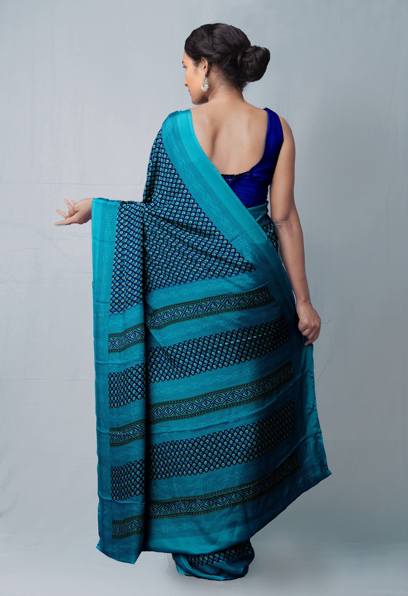 Online Shopping for Blue  Printed Crepe Silk Saree with Fancy/Ethnic Prints from Punjab at Unnatisilks.comIndia
