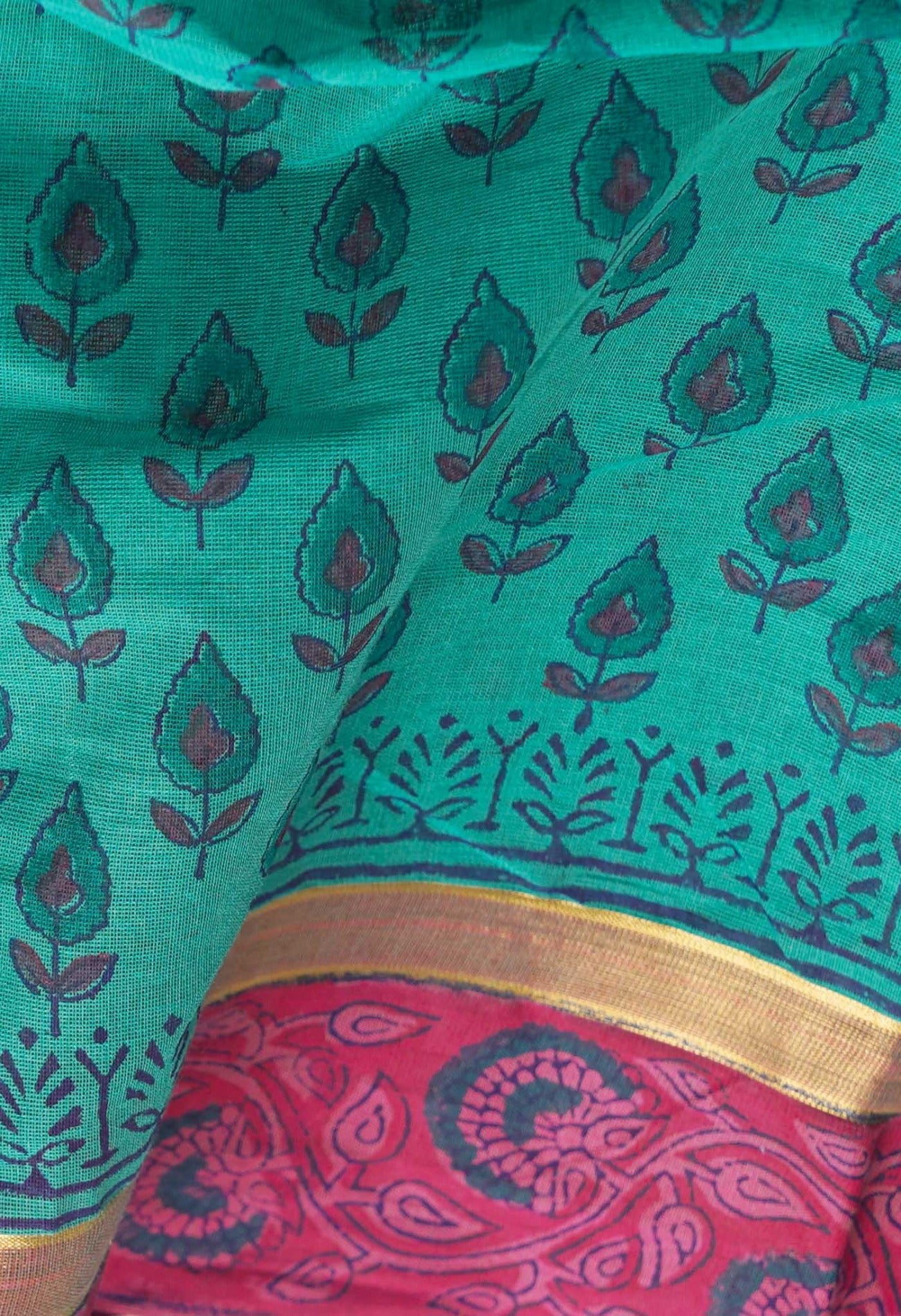 Green Pure Hand Block Printed Mangalagiri Cotton Saree-UNM59635