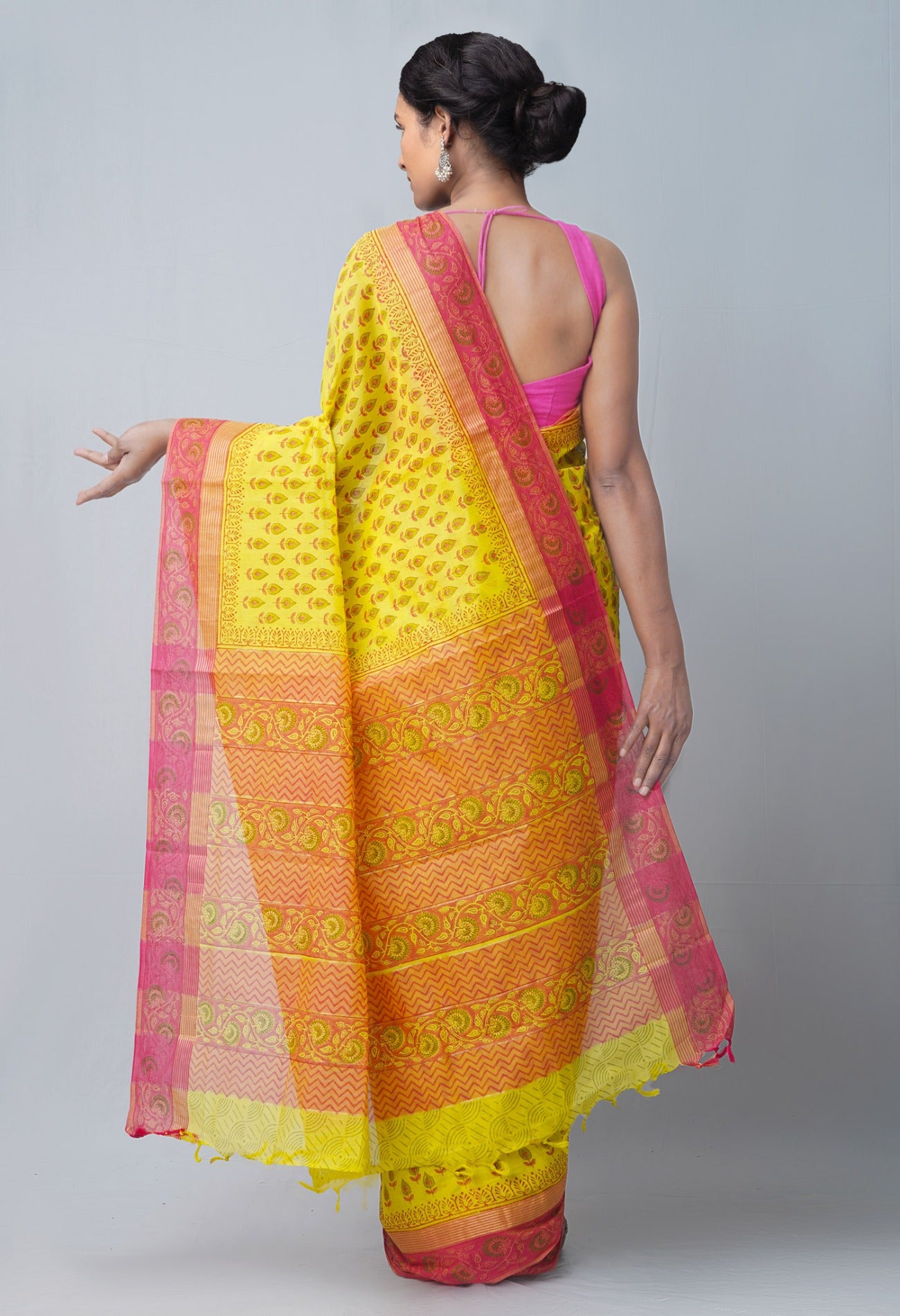 Online Shopping for Yellow Pure Hand Block Printed Mangalagiri Cotton Saree with Hand Block Prints from Andhra Pradesh at Unnatisilks.comIndia
