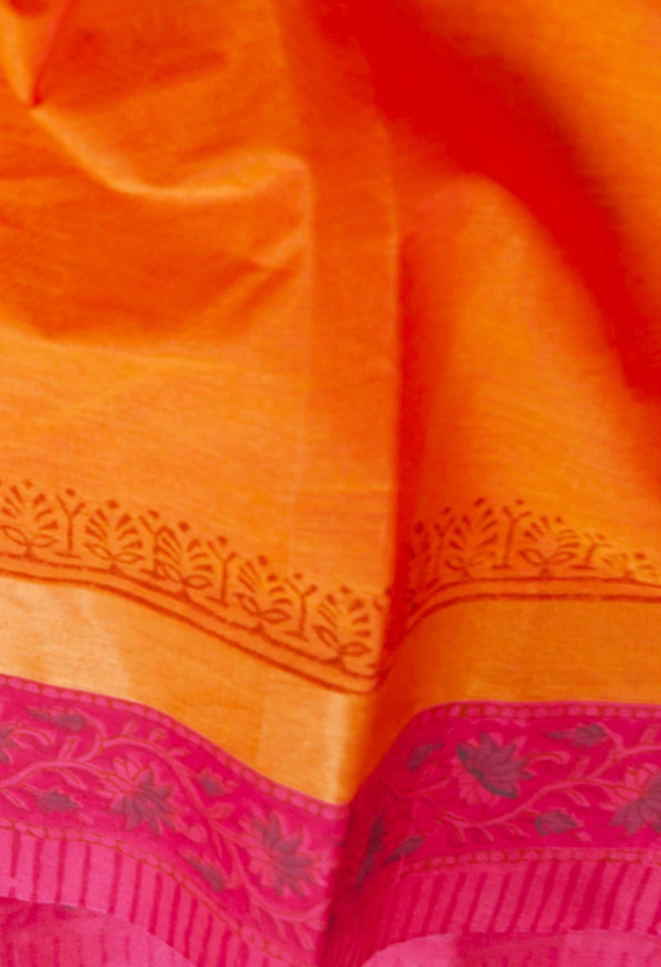 Online Shopping for Orange Pure Embroidered Mangalagiri Cotton Saree with Embroidery from Andhra Pradesh at Unnatisilks.comIndia
