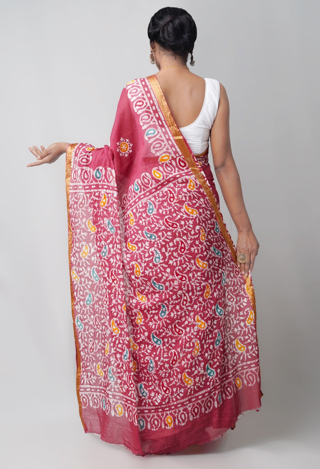 Online Shopping for Pink Pure Hand Batik Mulmul Cotton Saree with Batik from Rajasthan at Unnatisilks.comIndia

