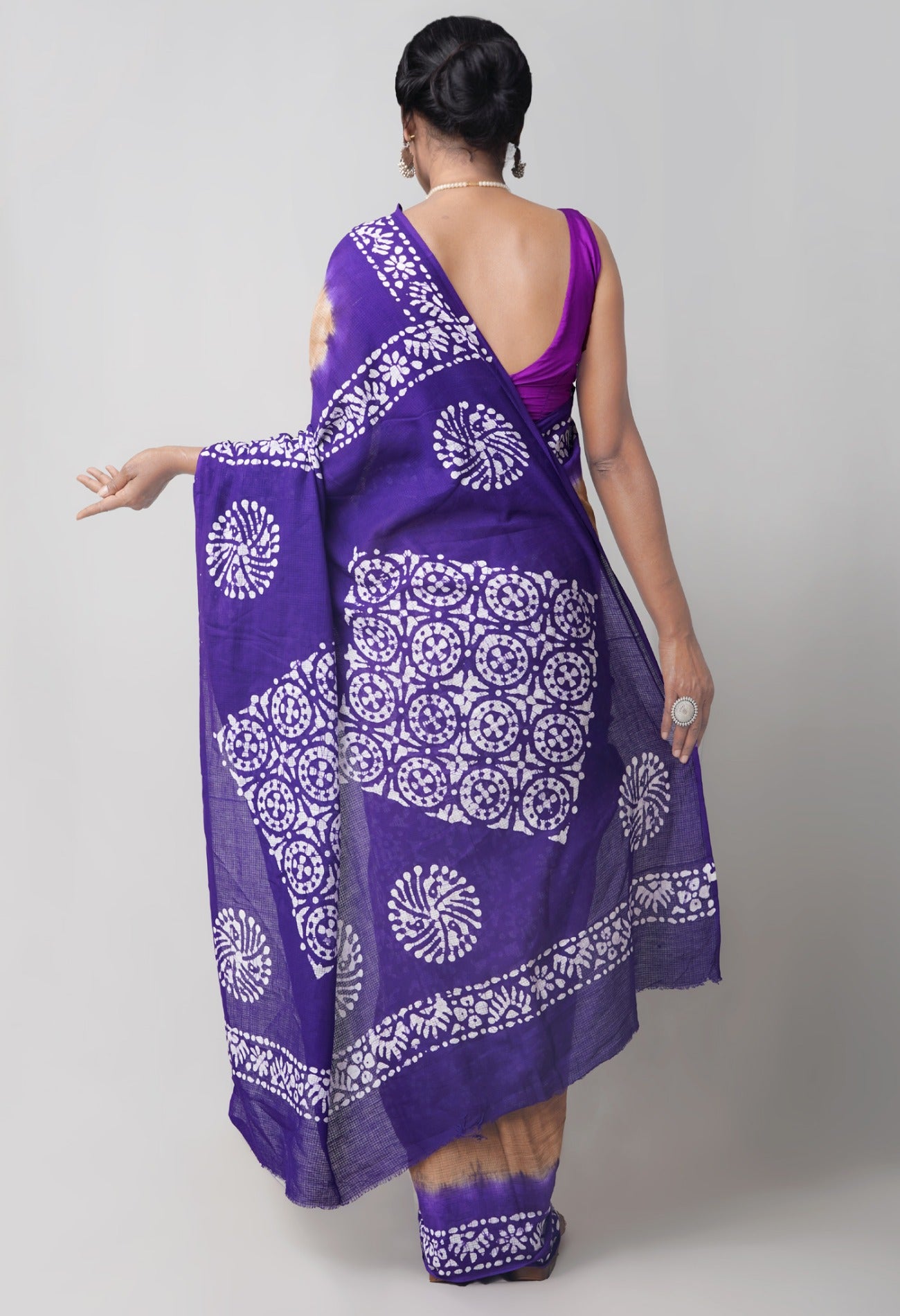 Online Shopping for Brown  Batik Kota Cotton Saree with Batik from Rajasthan at Unnatisilks.comIndia
