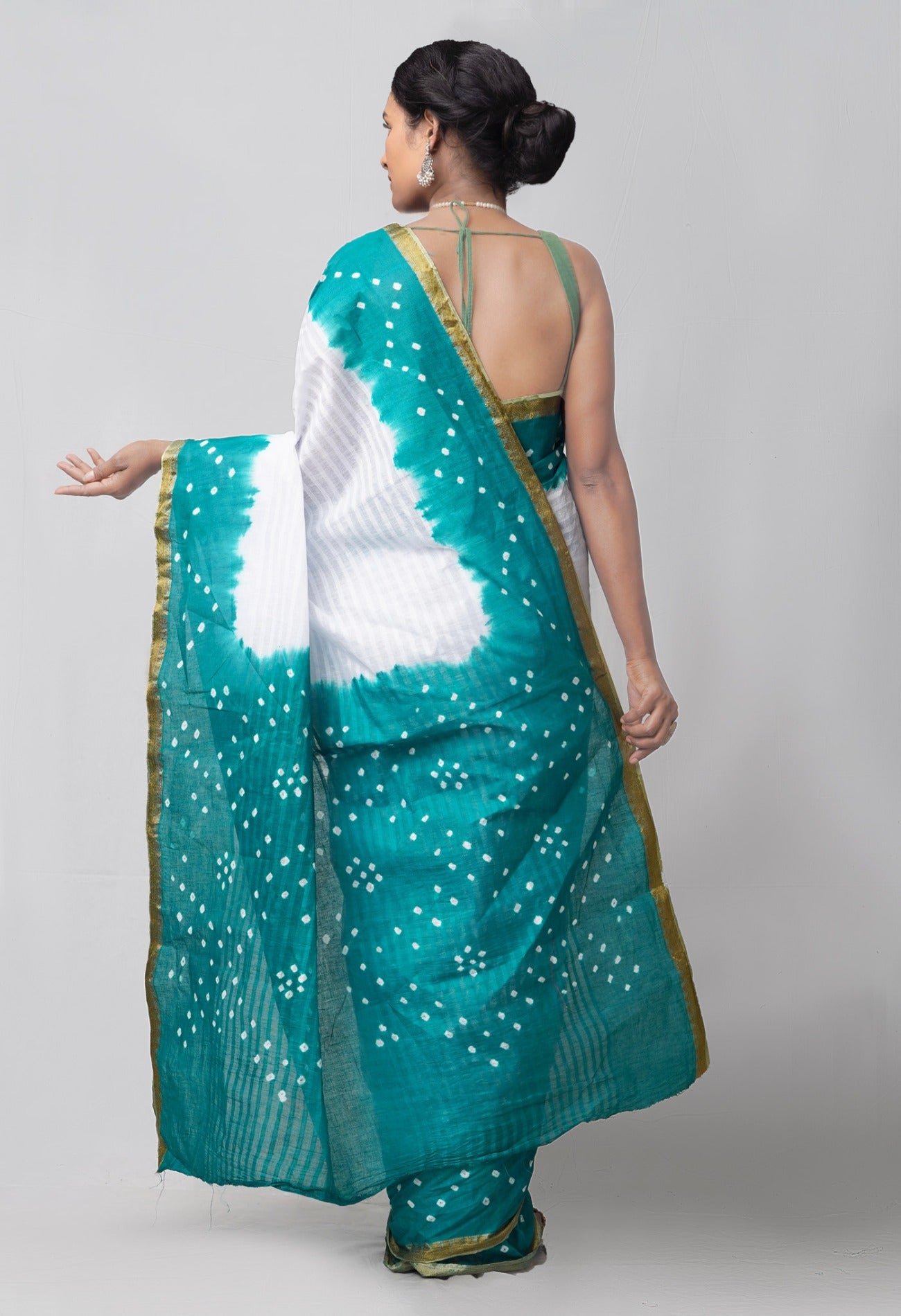 Online Shopping for White-Green Pure Bandhani Cotton Saree with Tie-N-Dye from Rajasthan at Unnatisilks.comIndia

