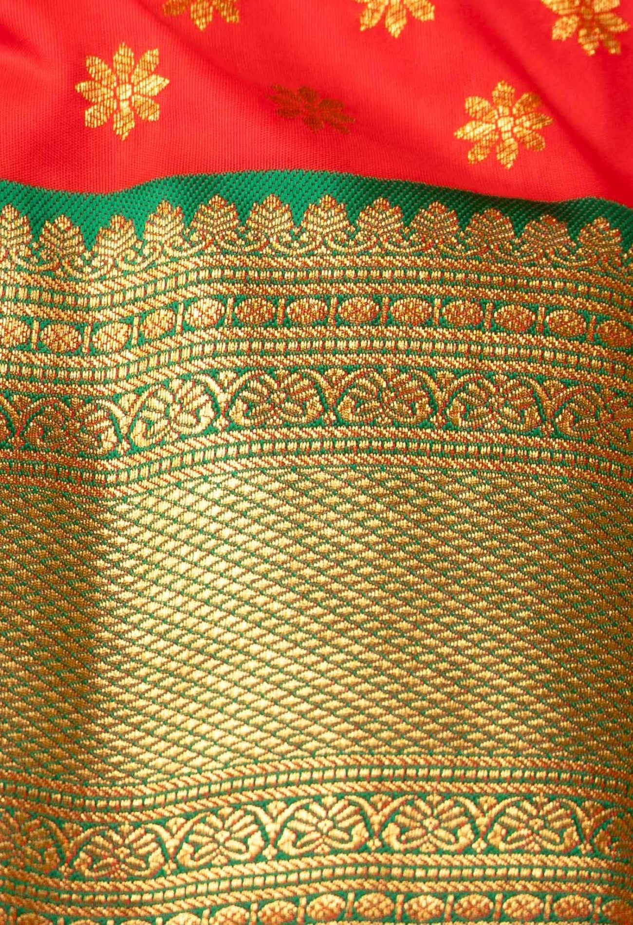 Red  Arani Kanjivaram Silk Saree-UNM61714