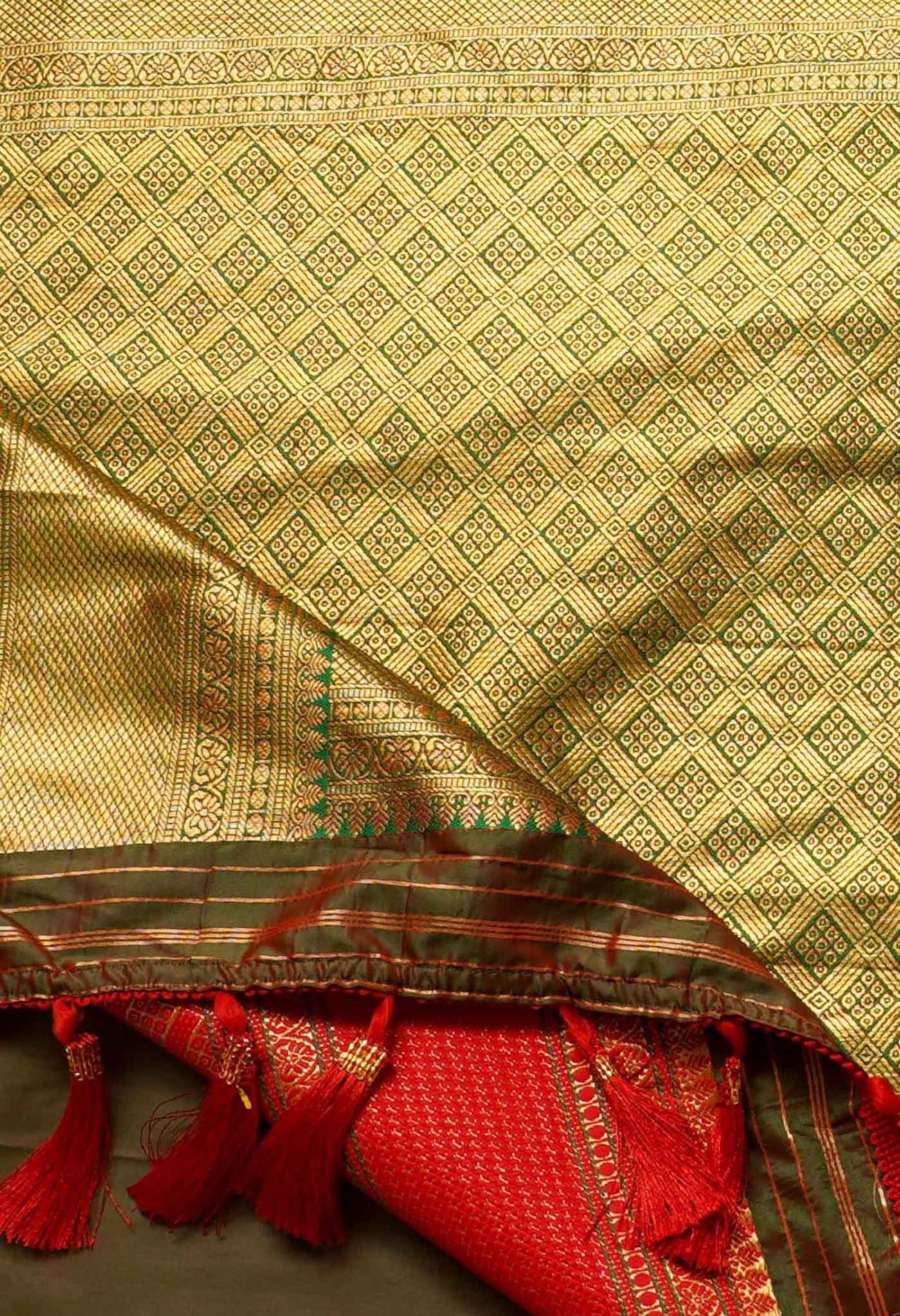 Online Shopping for Red  Arani Kanjivaram Silk Saree with Weaving from Tamil Nadu at Unnatisilks.comIndia
