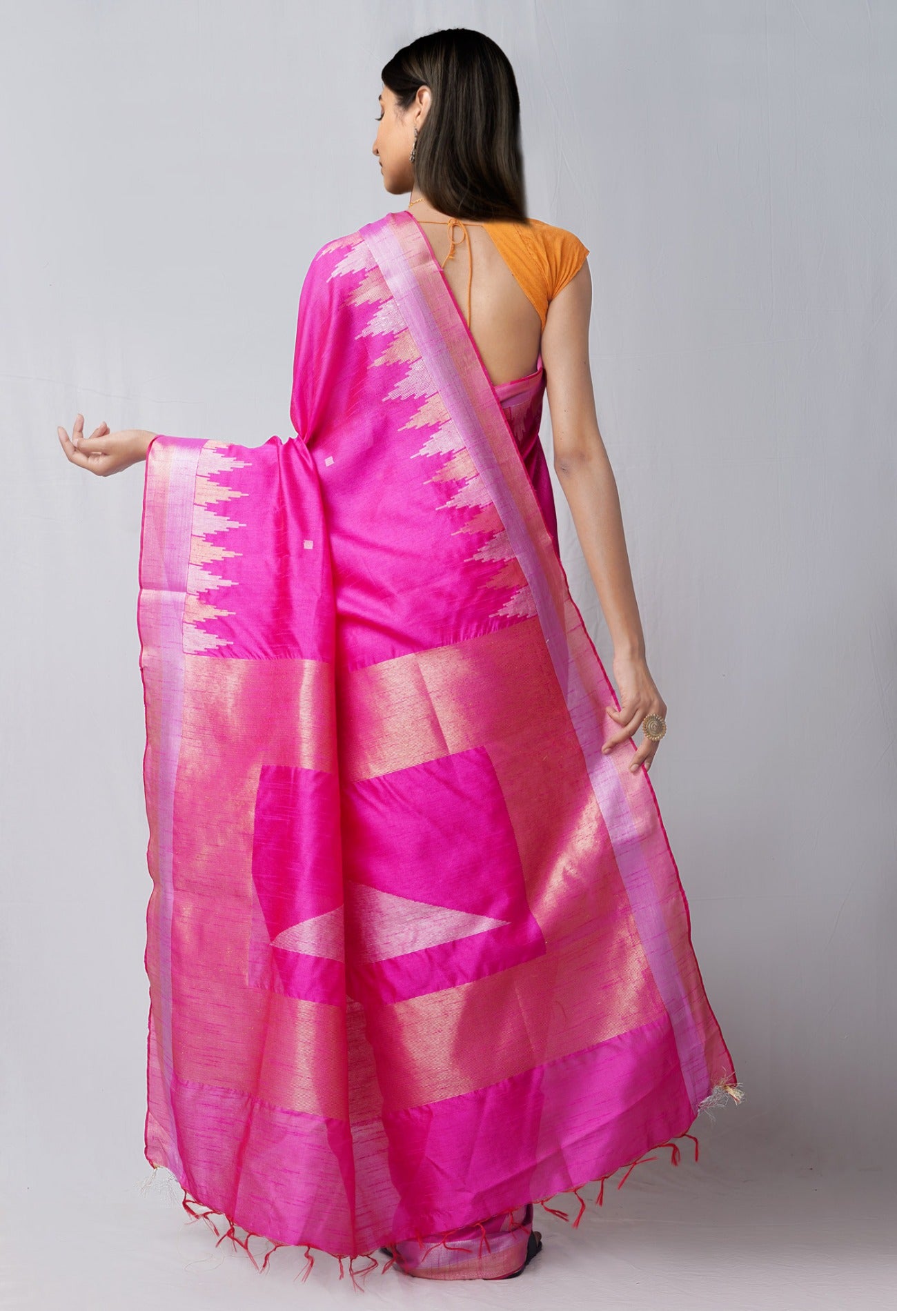 Online Shopping for Pink  Bengal Linen Saree with Weaving from West Bengal at Unnatisilks.comIndia
