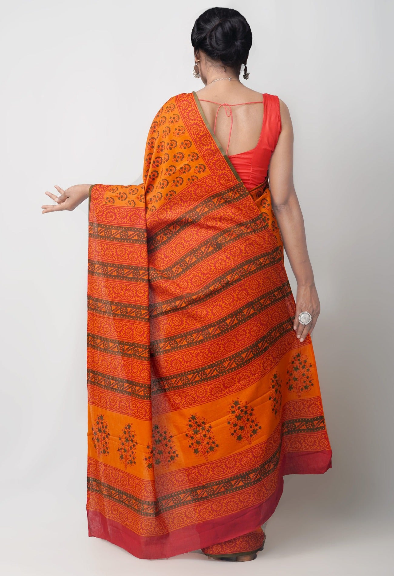 Online Shopping for Sedona Pure Mulmul Cotton Saree with Hand Block Prints from Rajasthan at Unnatisilks.comIndia

