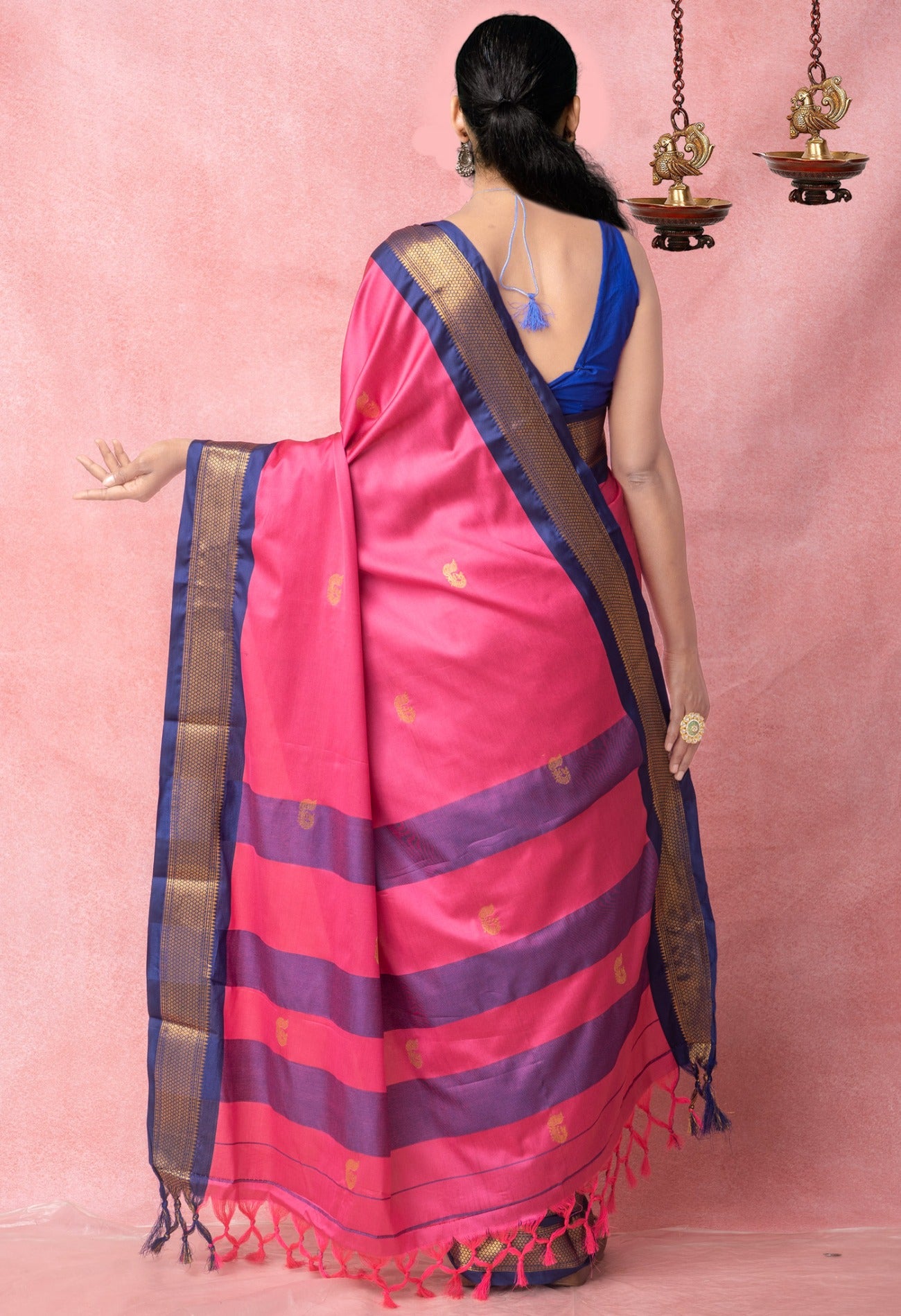 Online Shopping for Pink  Banarasi Silk Saree with Banarasi /Brocade from Uttar Pradesh at Unnatisilks.com India
