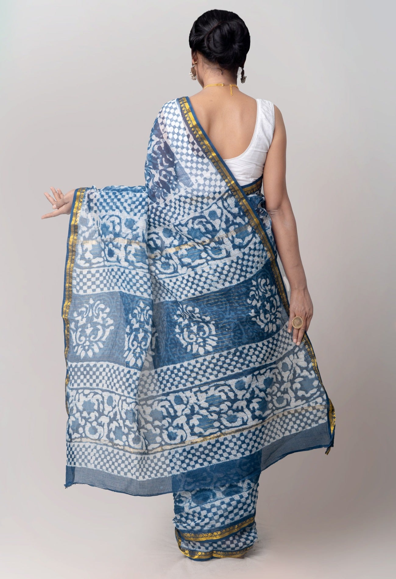 Online Shopping for WhiteIndigo Pure Kota Cotton Saree with Hand Block Prints from Rajasthan at Unnatisilks.com India
