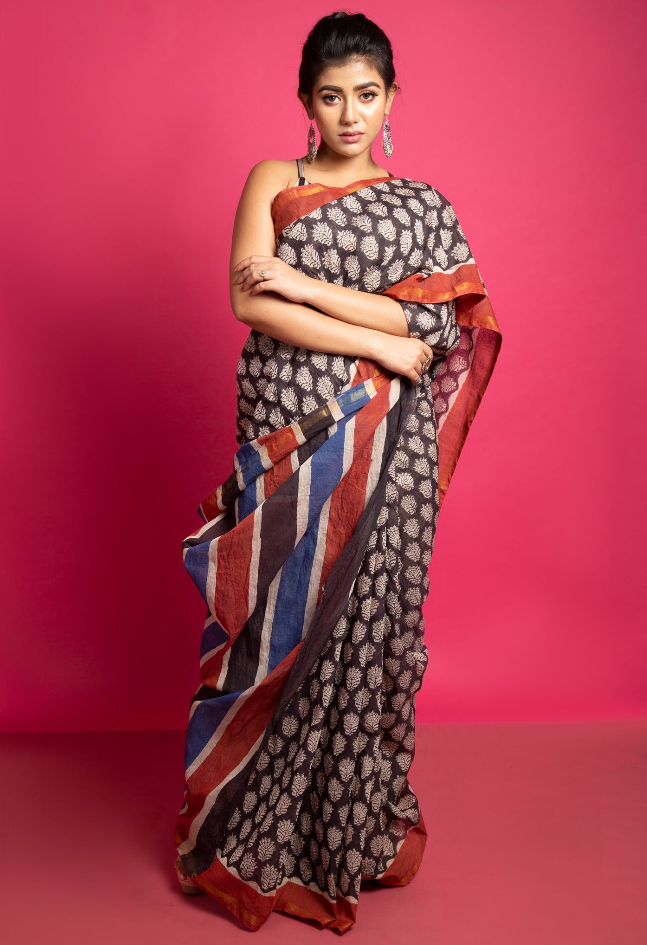 Online Shopping for Black Pure Chanderi Sico Saree with Bagru from Rajasthan at Unnatisilks.com India
