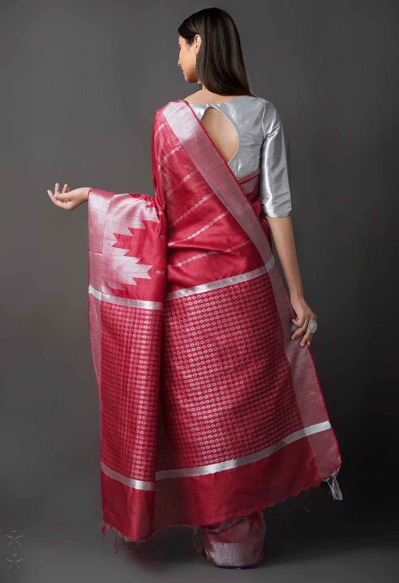Online Shopping for Red  Bengal Linen Saree with Weaving from West Bengal at Unnatisilks.com India
