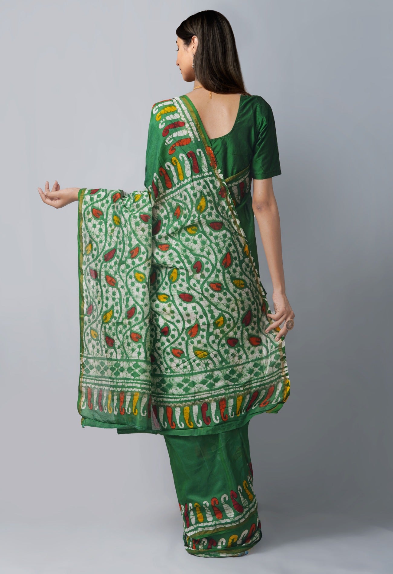 Online Shopping for Green Pure Batik Chanderi Sico Saree with Batik from Madhya Pradesh at Unnatisilks.com India
