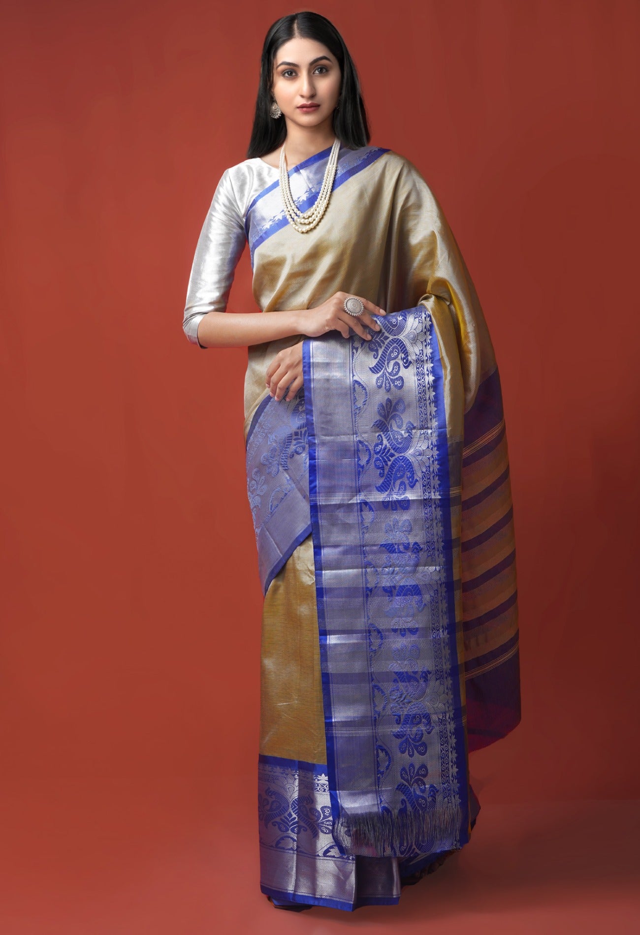 Grey Pure Handloom Kanjivaram Pattu Silk Saree