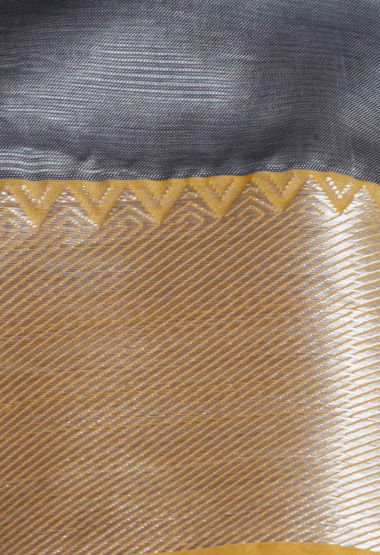 Online Shopping for Grey Pure Handloom Mangalgiri Pattu Silk Saree with Weaving from Andhra Pradesh at Unnatisilks.com India
