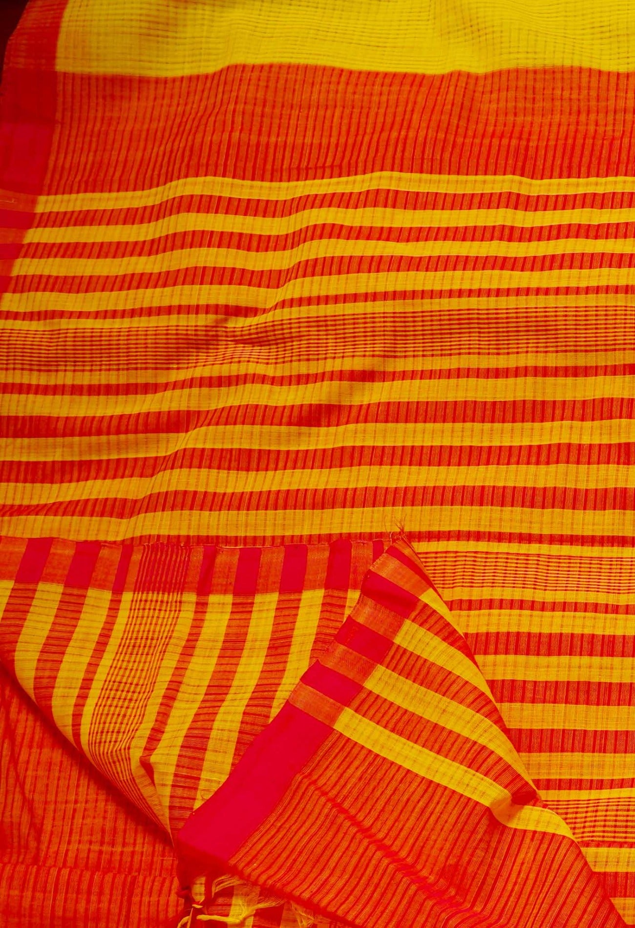 Online Shopping for Yellow Pure Handloom Mangalgiri Cotton Saree with Weaving from Andhra Pradesh at Unnatisilks.com India
