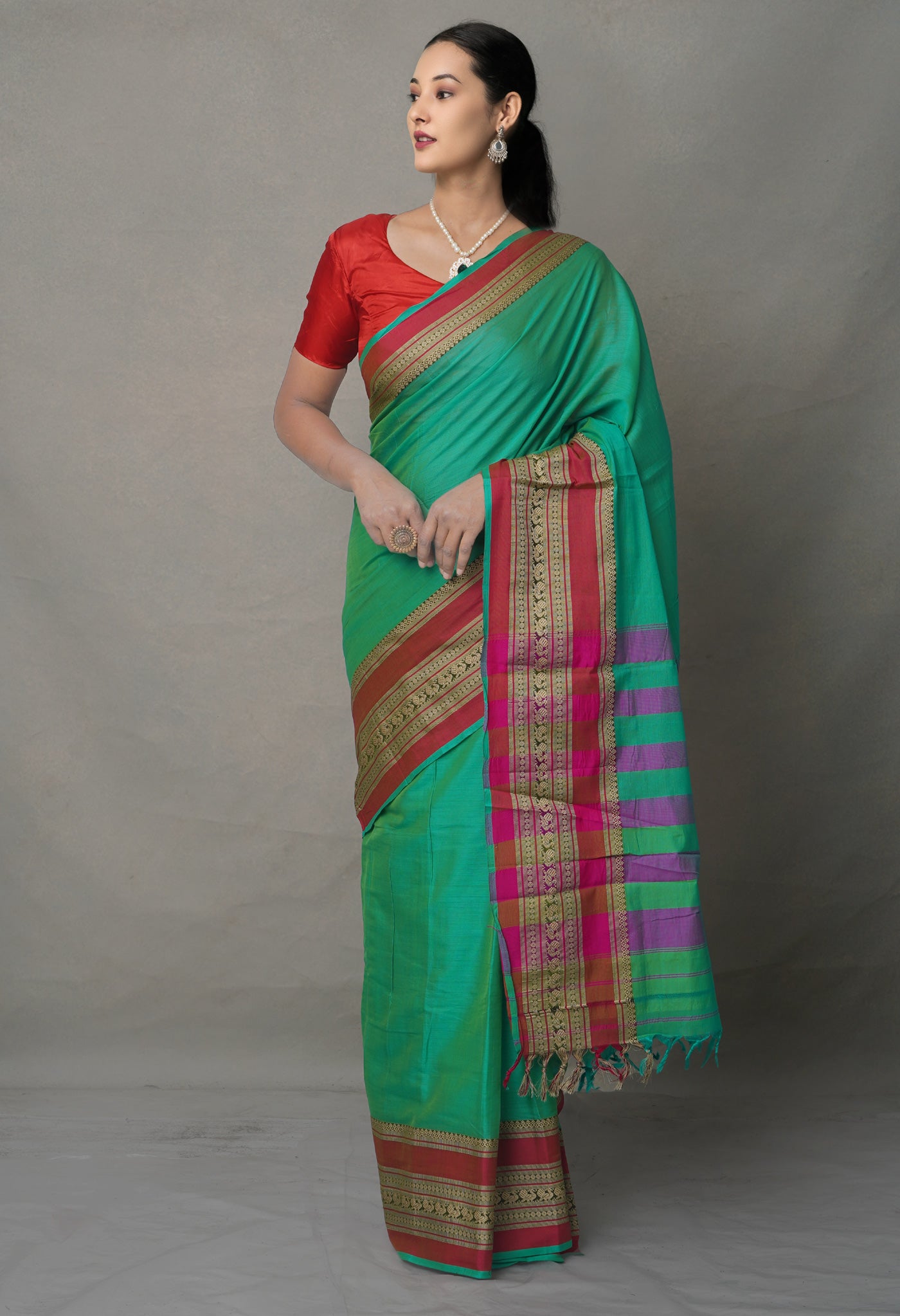 Green Pure Handloom Narayanpet Silk Cotton Saree with Tassels-UNM63985