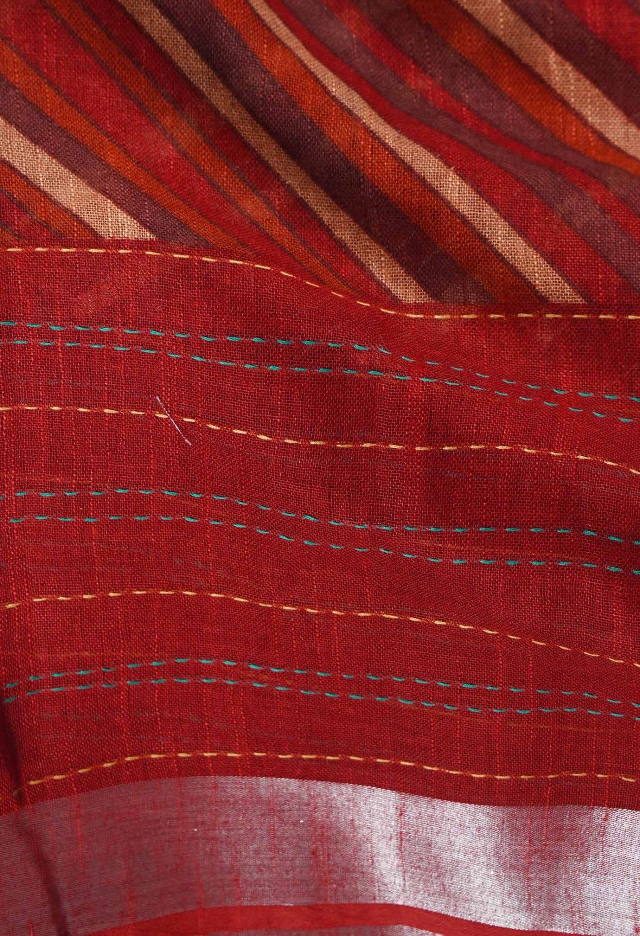 Online Shopping for Red Pure Linen Cotton Saree with Kantha from Madhya Pradesh at Unnatisilks.com India
