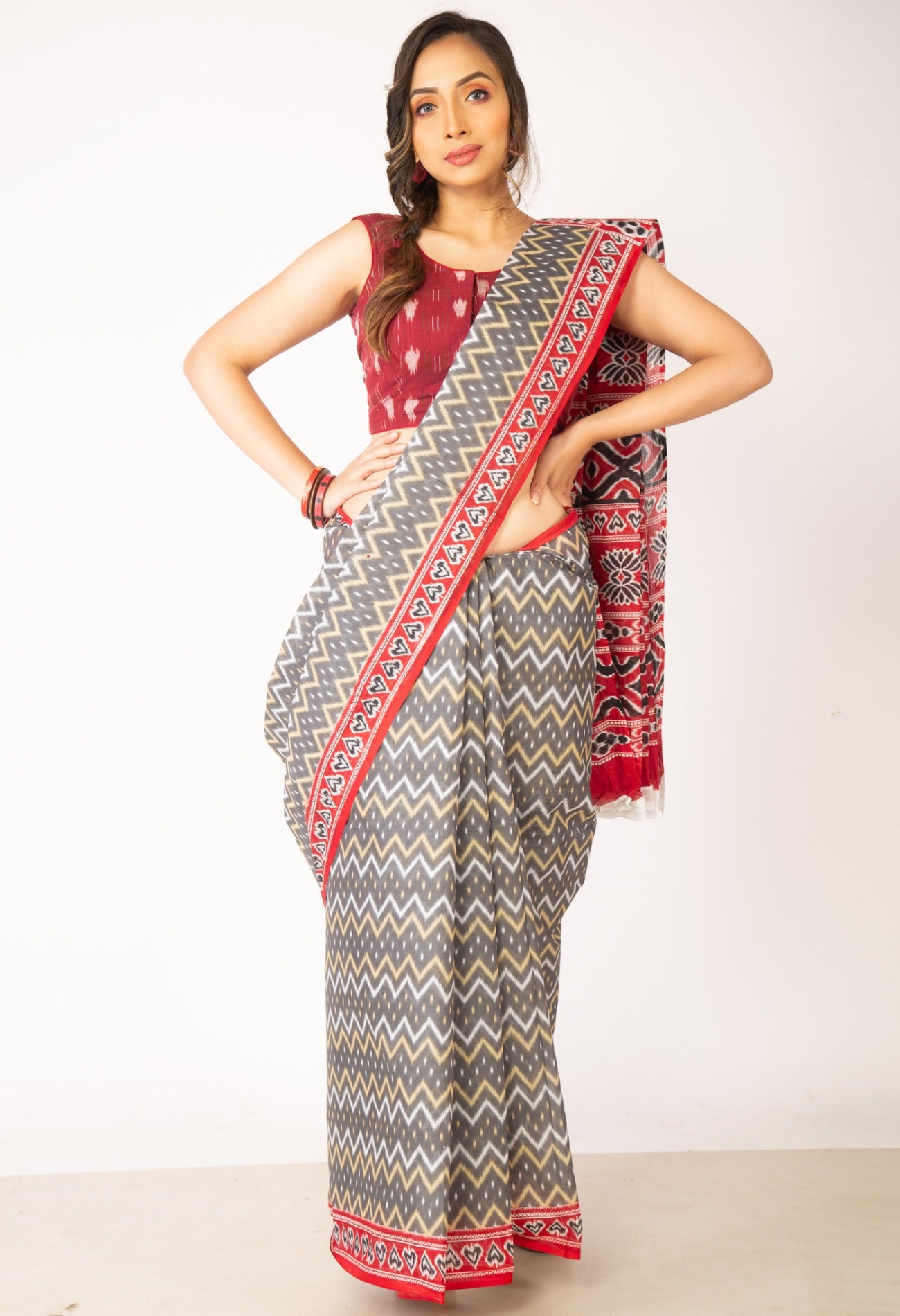 Online Shopping for Grey-Red Pure Krisha Block Printed  Cotton Saree with Hand Block Prints from Rajasthan at Unnatisilks.com India
