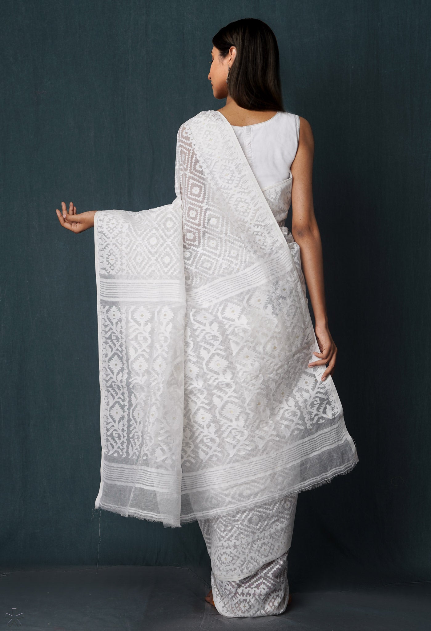 White Pure Handloom Dhakai Jamdhani Cotton Saree-UNM65153