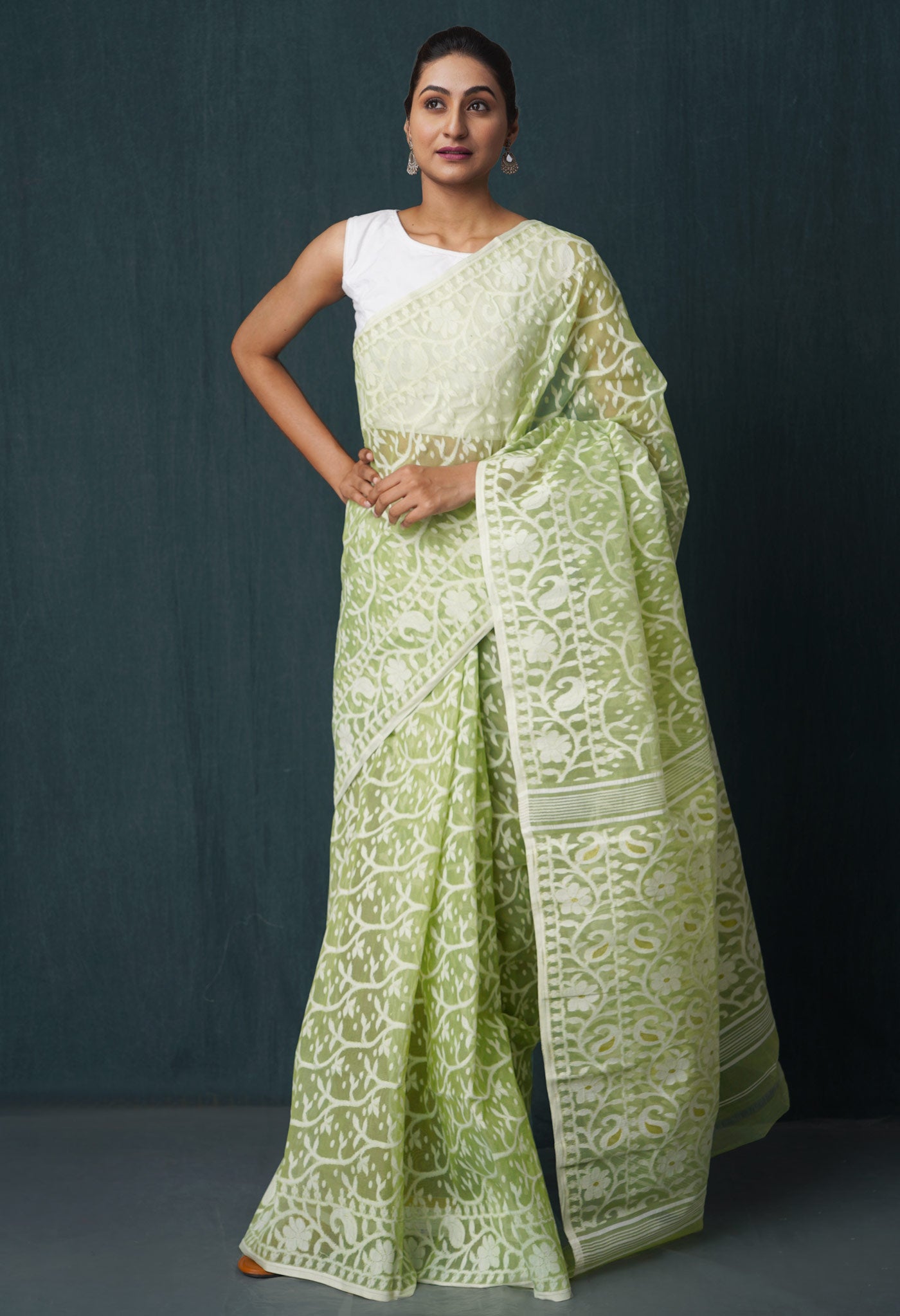 Green Pure Handloom Dhakai Jamdhani Cotton Silk Saree-UNM65182