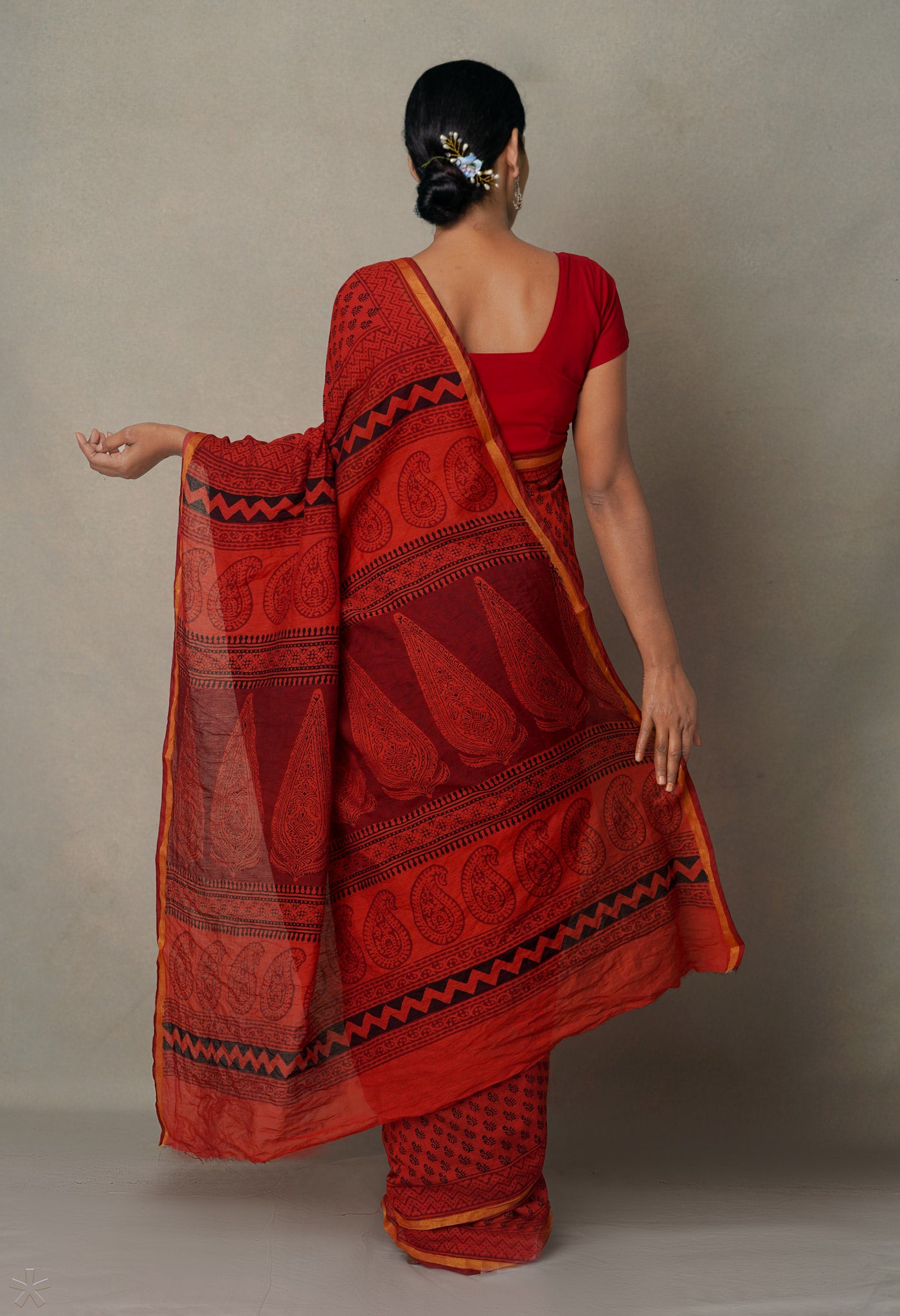 Red Art Chanderi Bagh Printed Cotton Saree