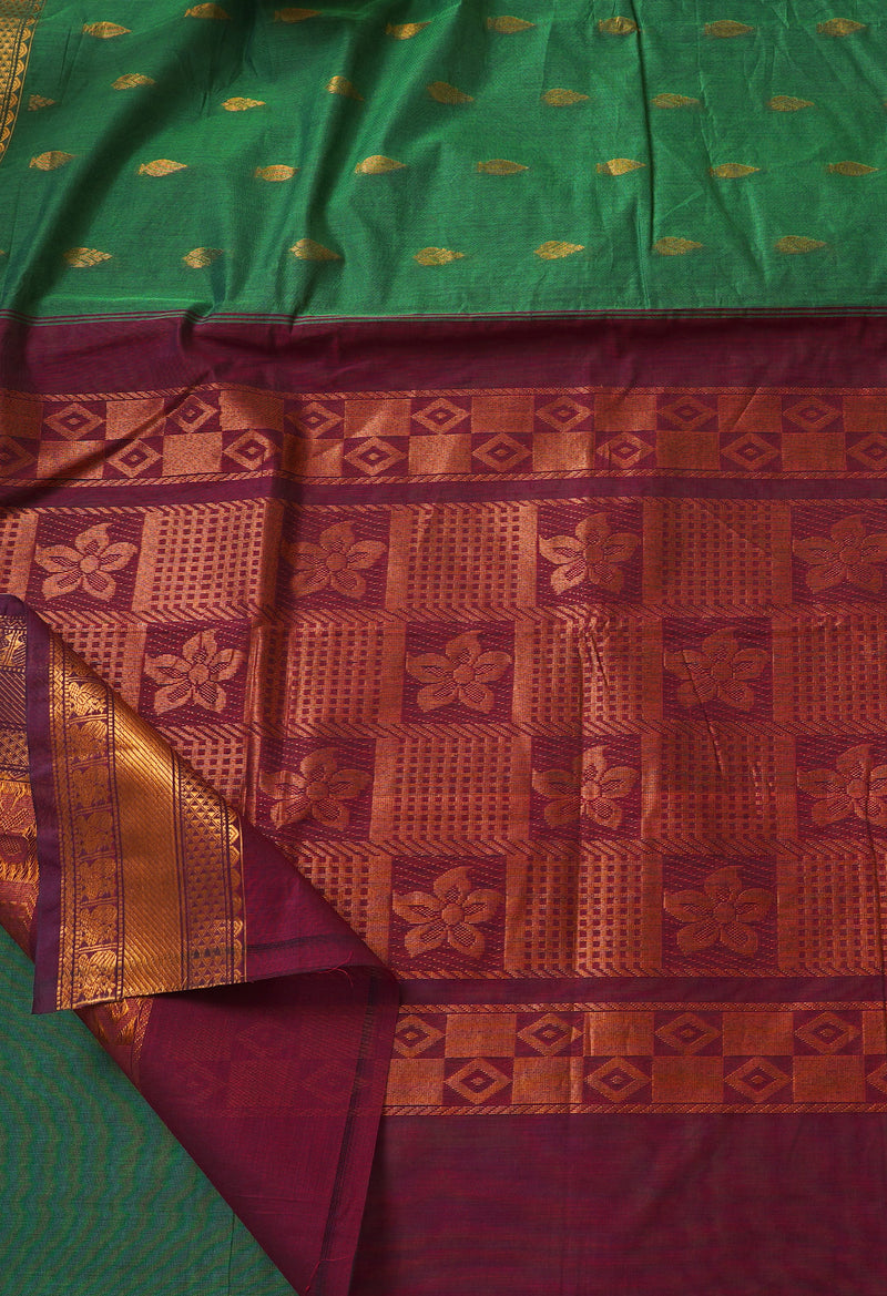 Green Pure Handloom Gadwal Mercerized Cotton Saree-UNM66230